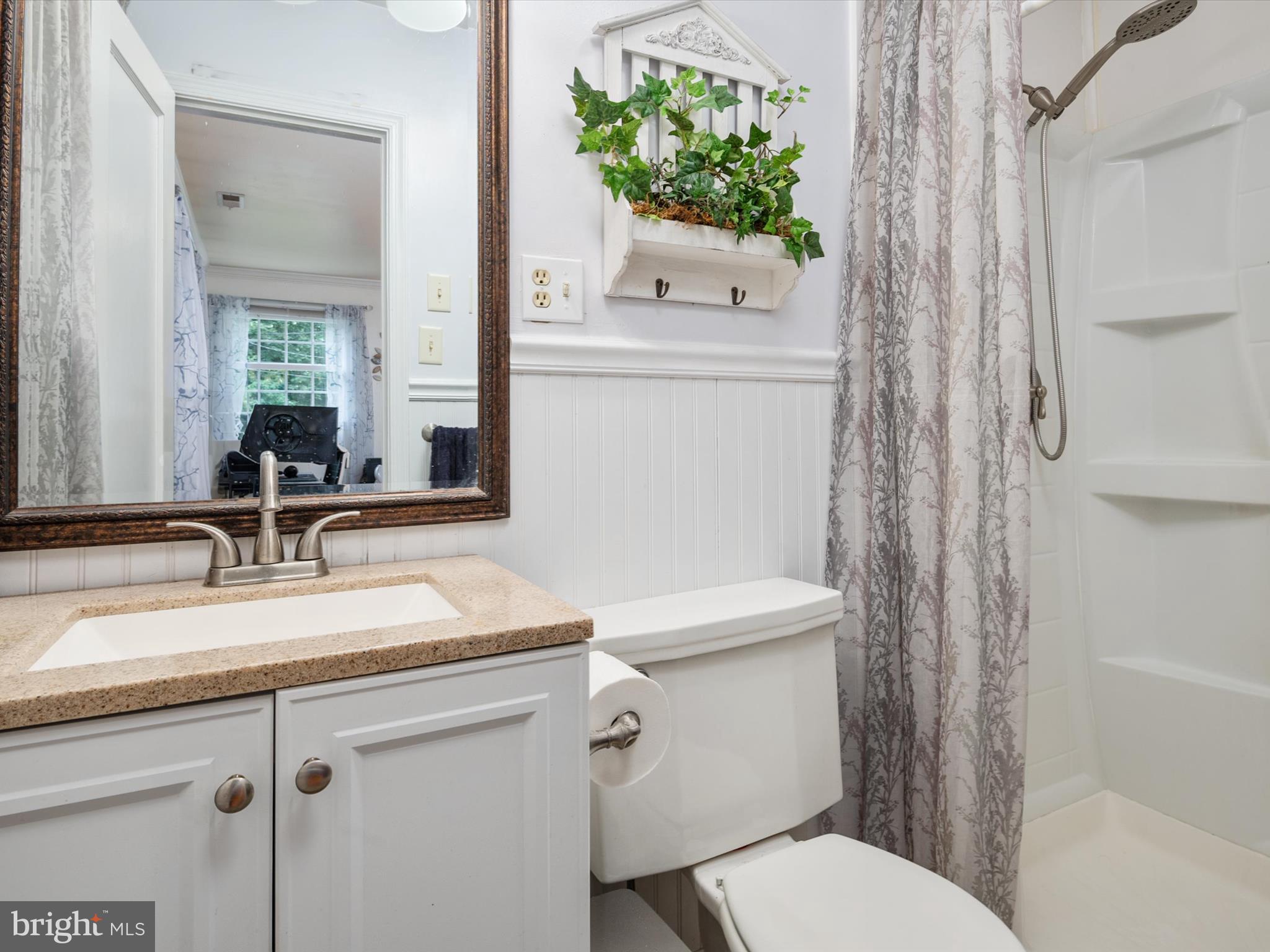 TWIN OAKS - Residential