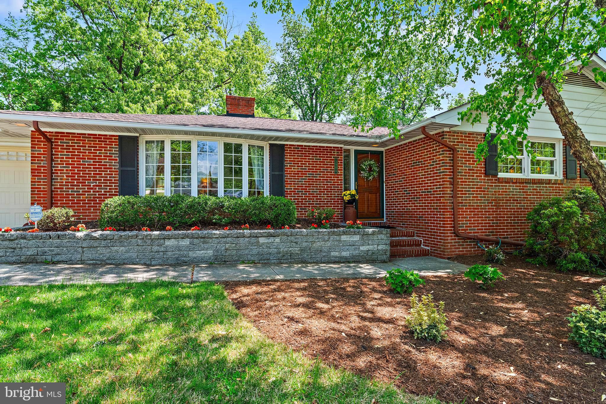 TWIN OAKS - Residential