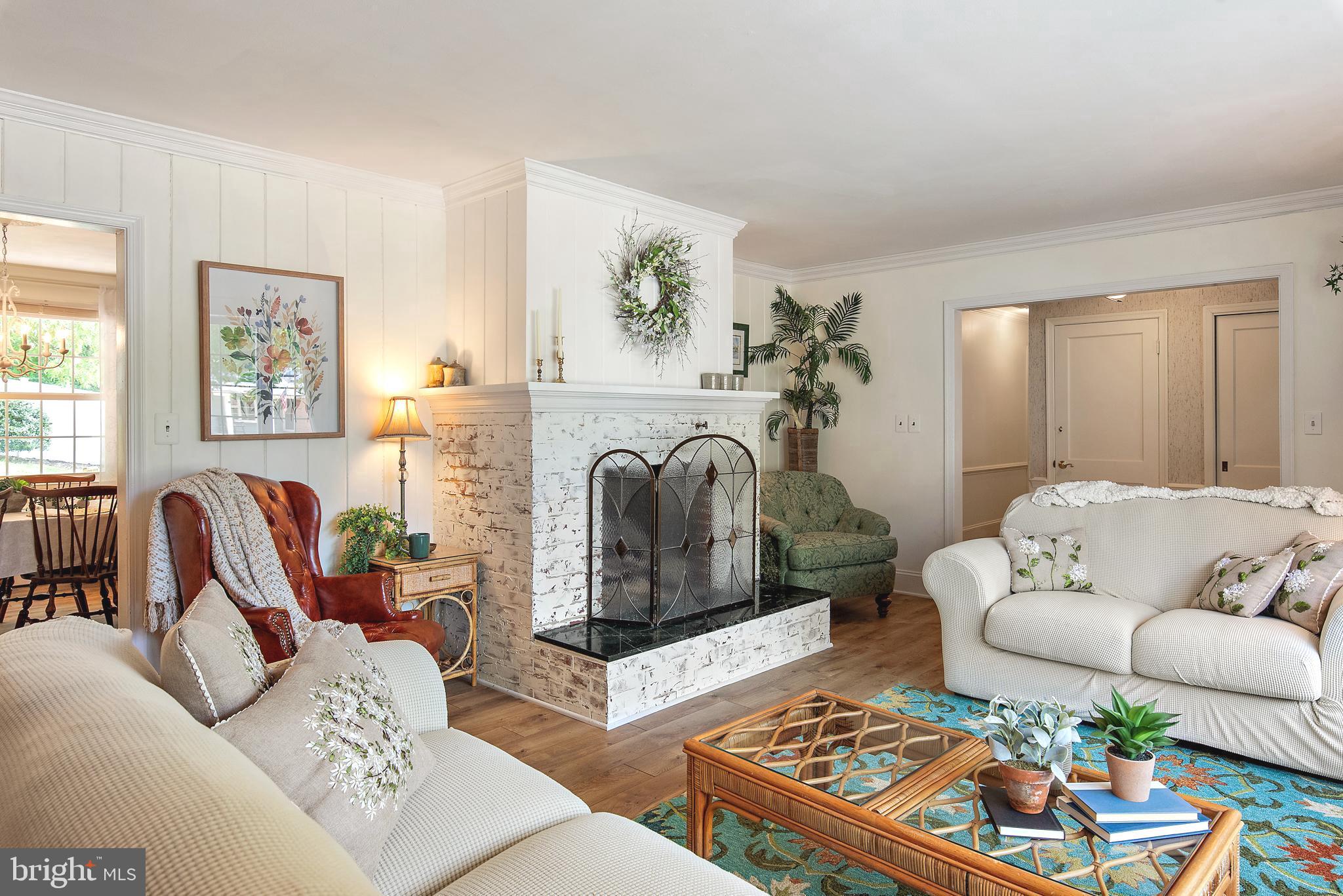 5904 LINTHICUM LANE