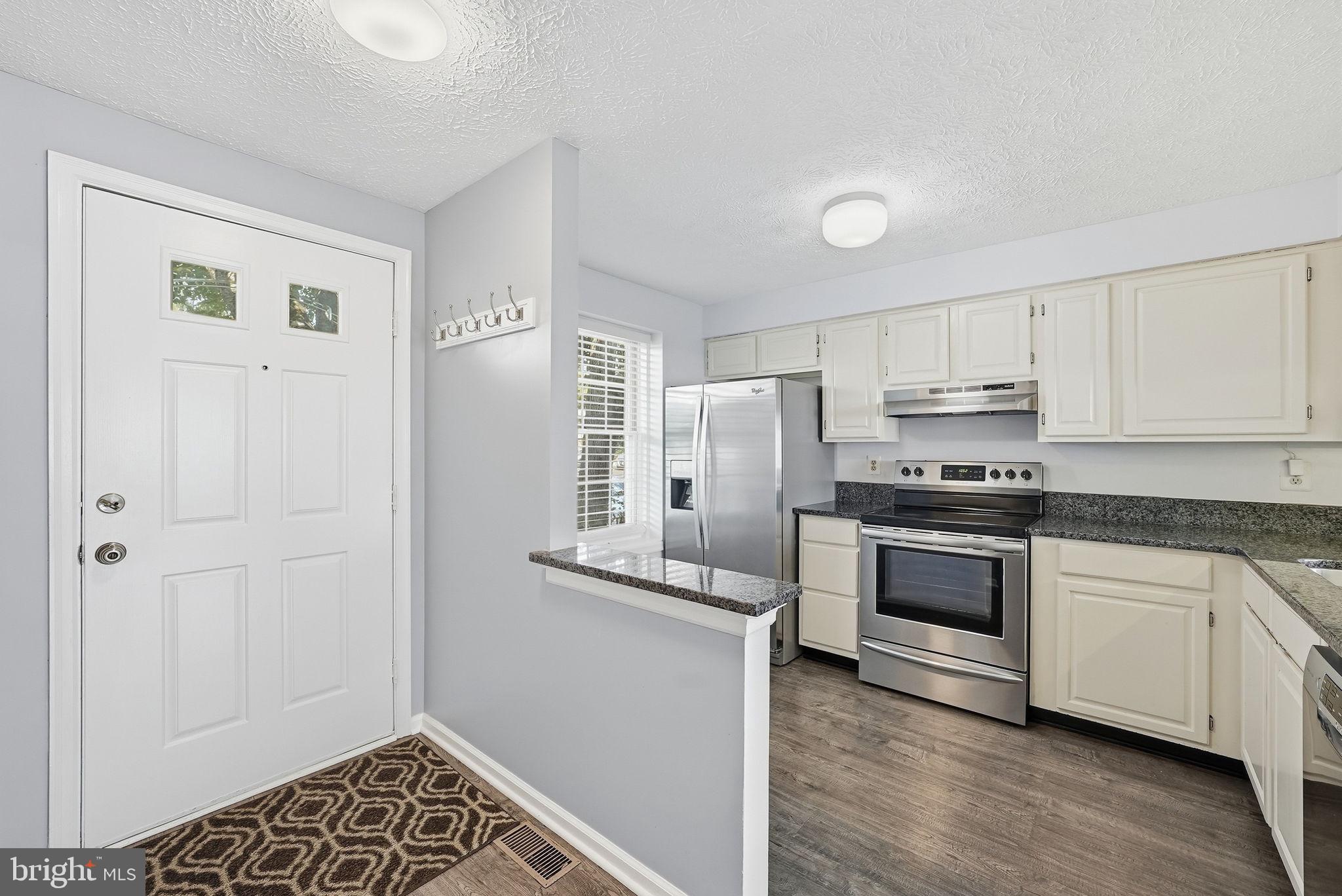 8511 KOLUDER COURT