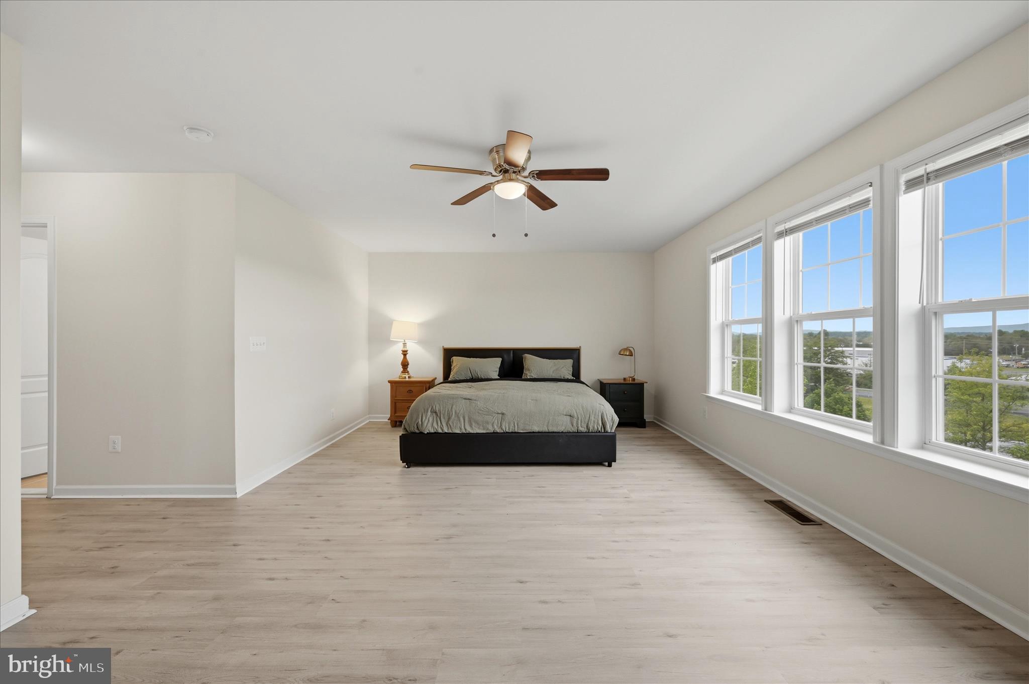 THE TOWNES AT TASKER - Residential