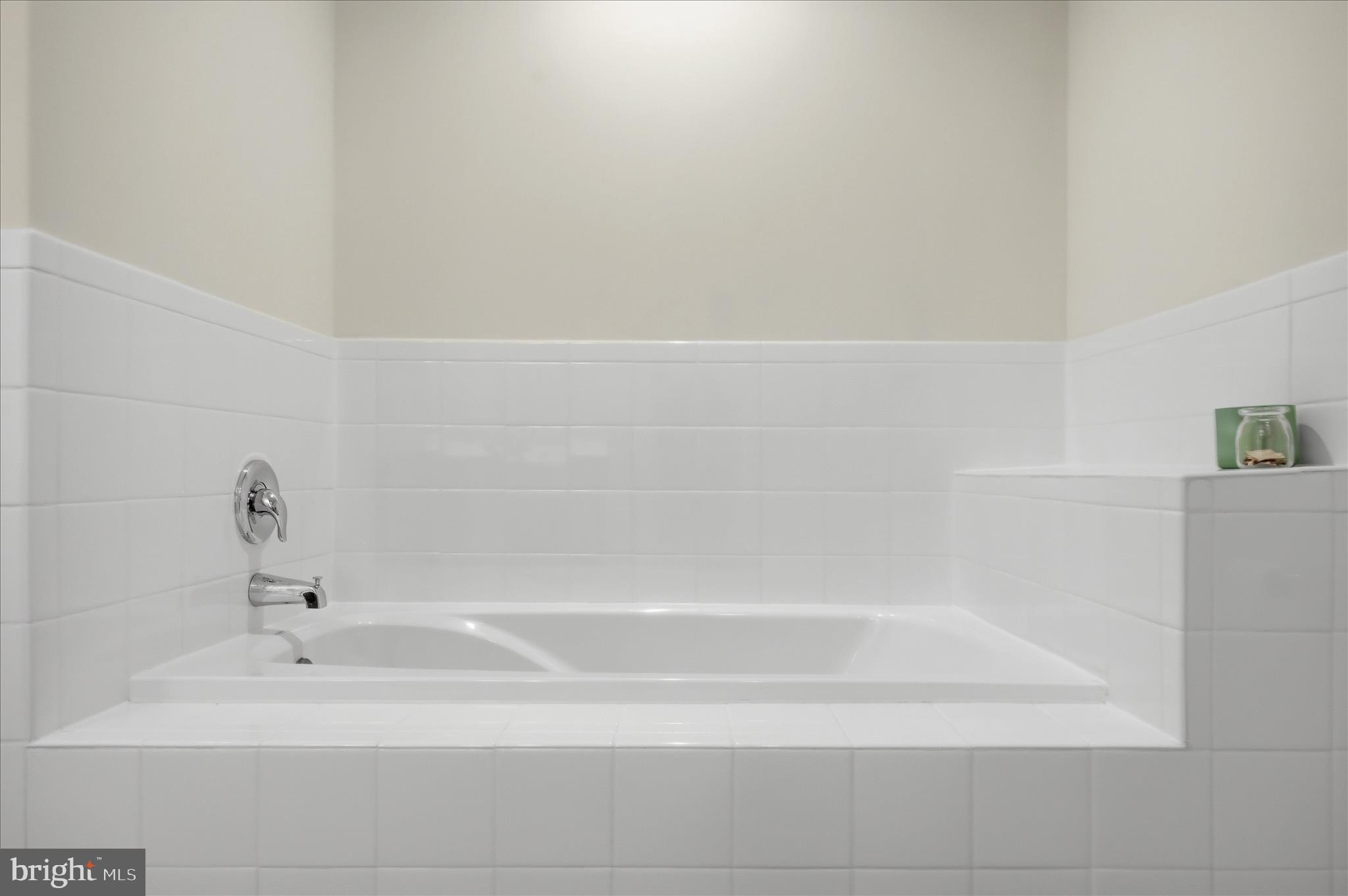 THE TOWNES AT TASKER - Residential