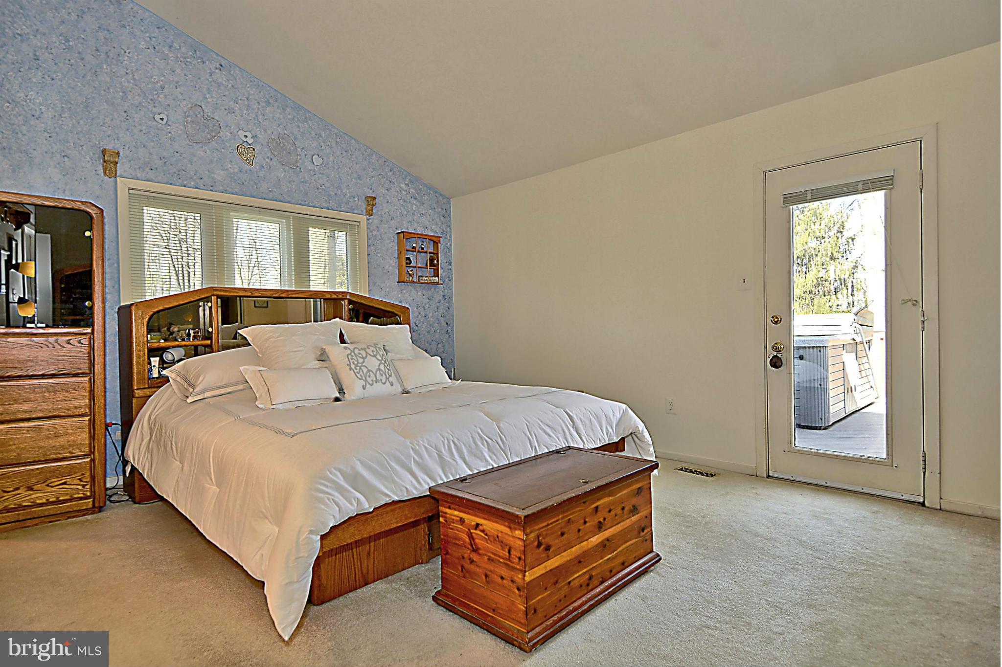 BLUFFS OF WOLF TRAP - Residential