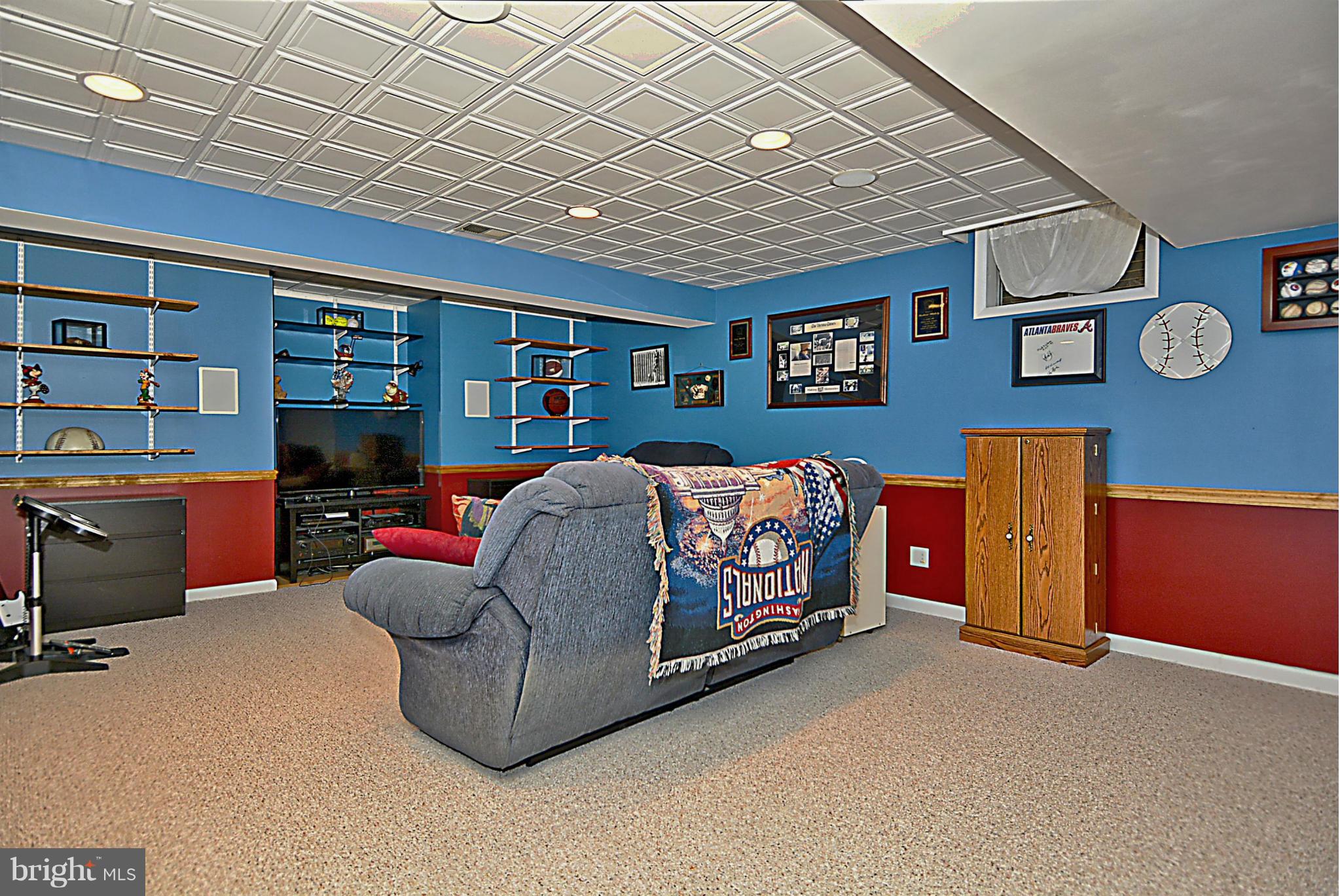 BLUFFS OF WOLF TRAP - Residential