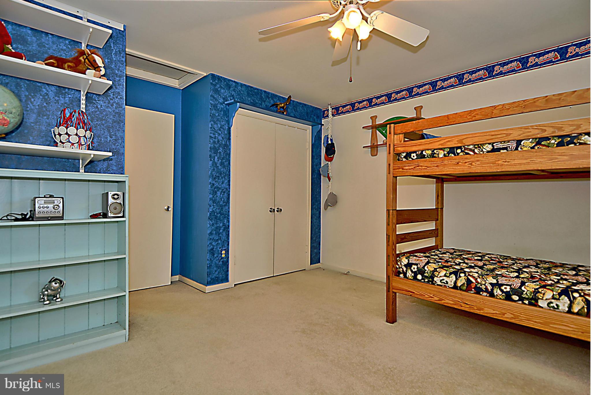 BLUFFS OF WOLF TRAP - Residential