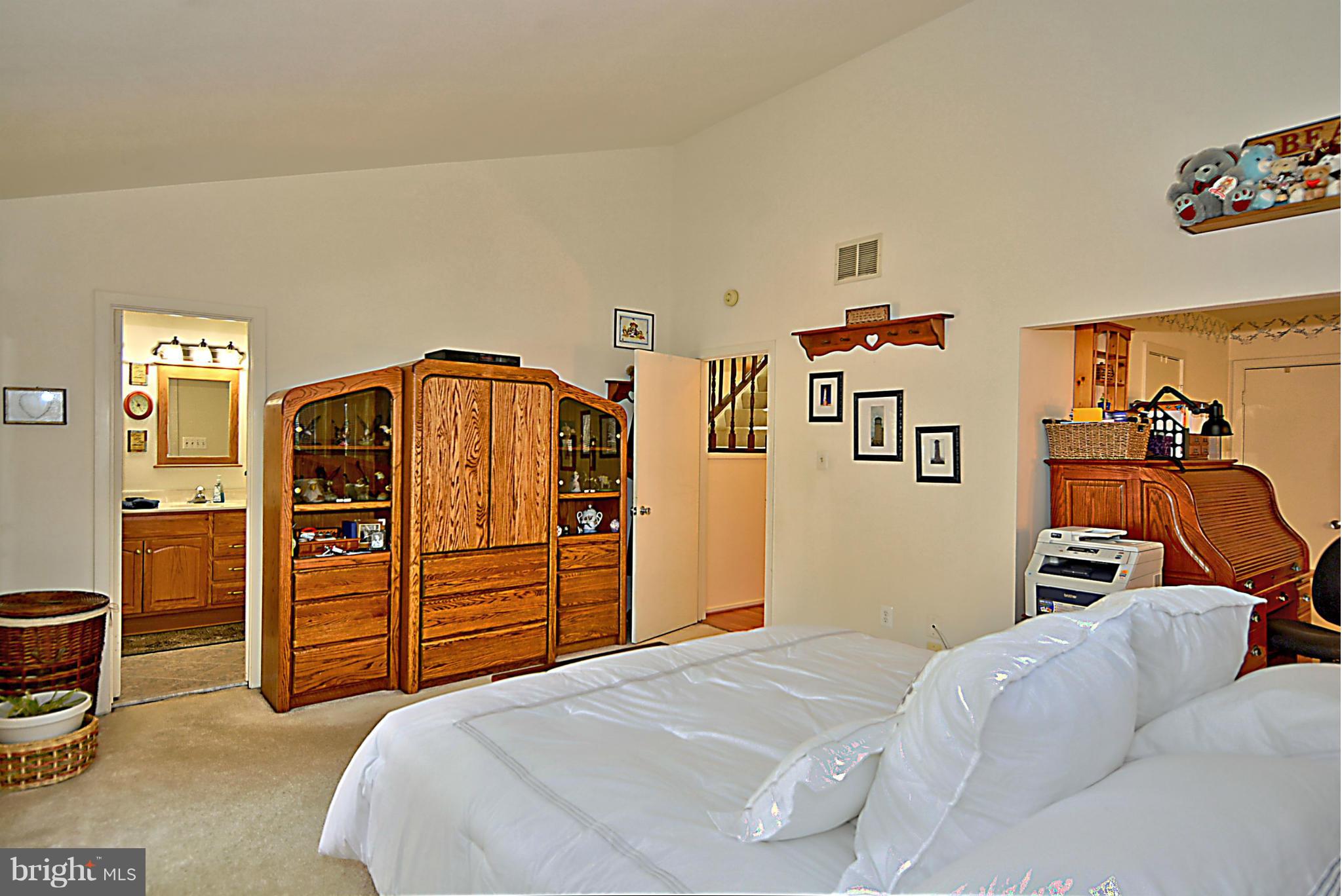 BLUFFS OF WOLF TRAP - Residential