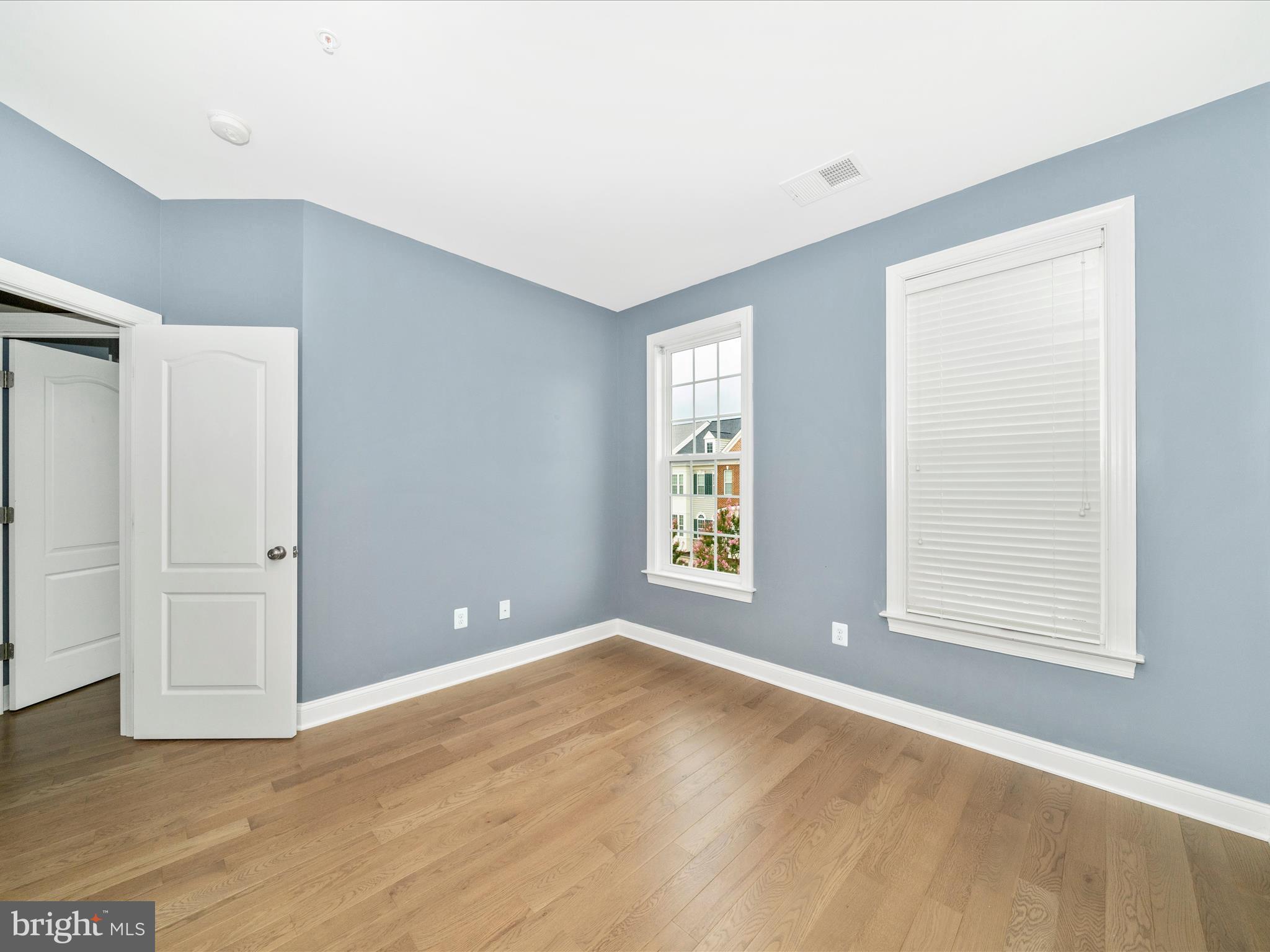 URBANA - Residential Lease