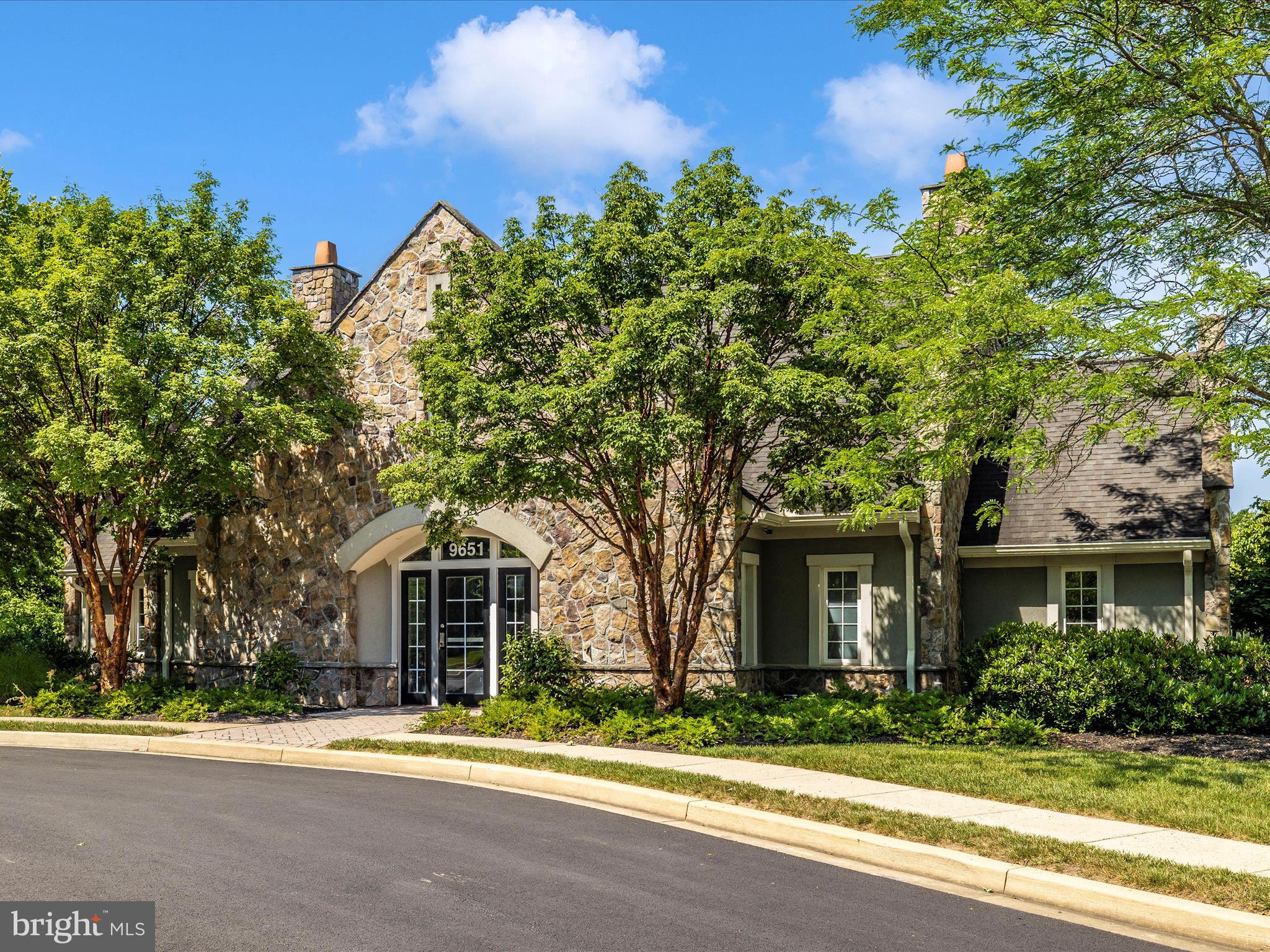 URBANA - Residential Lease