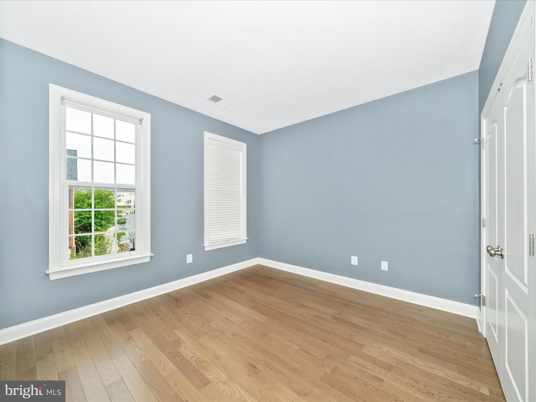 URBANA - Residential Lease