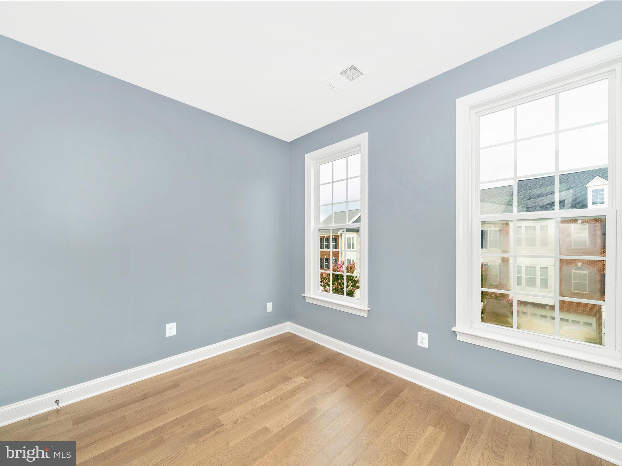 URBANA - Residential Lease