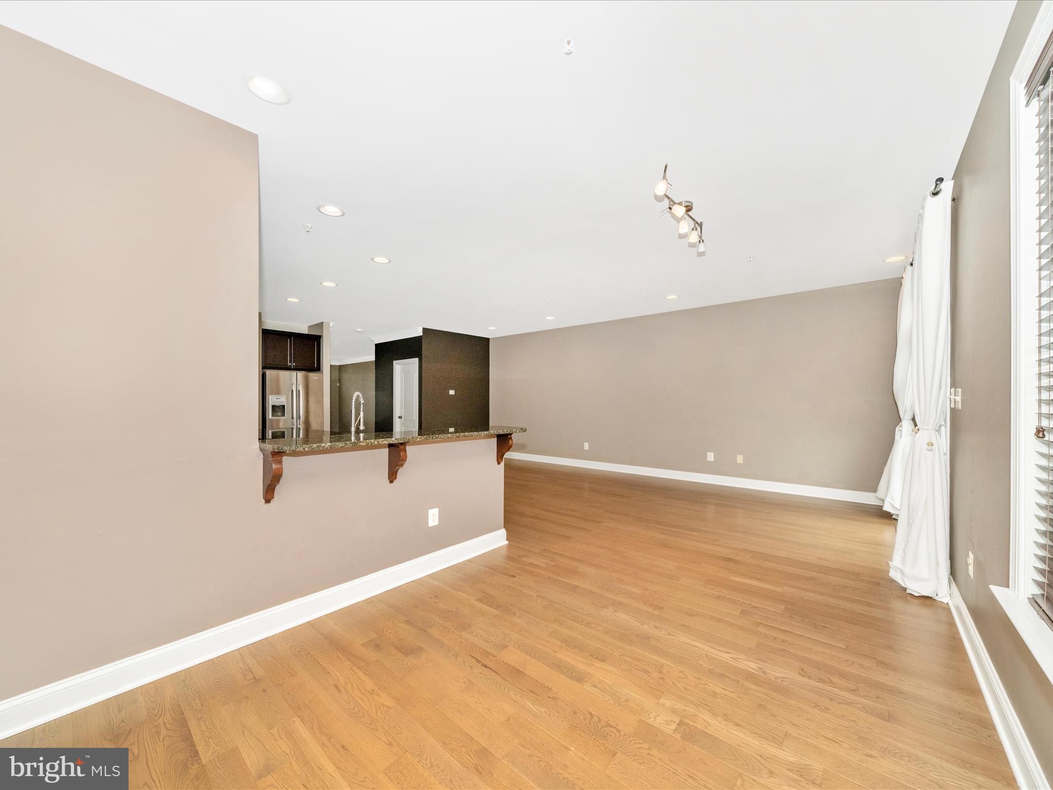 URBANA - Residential Lease