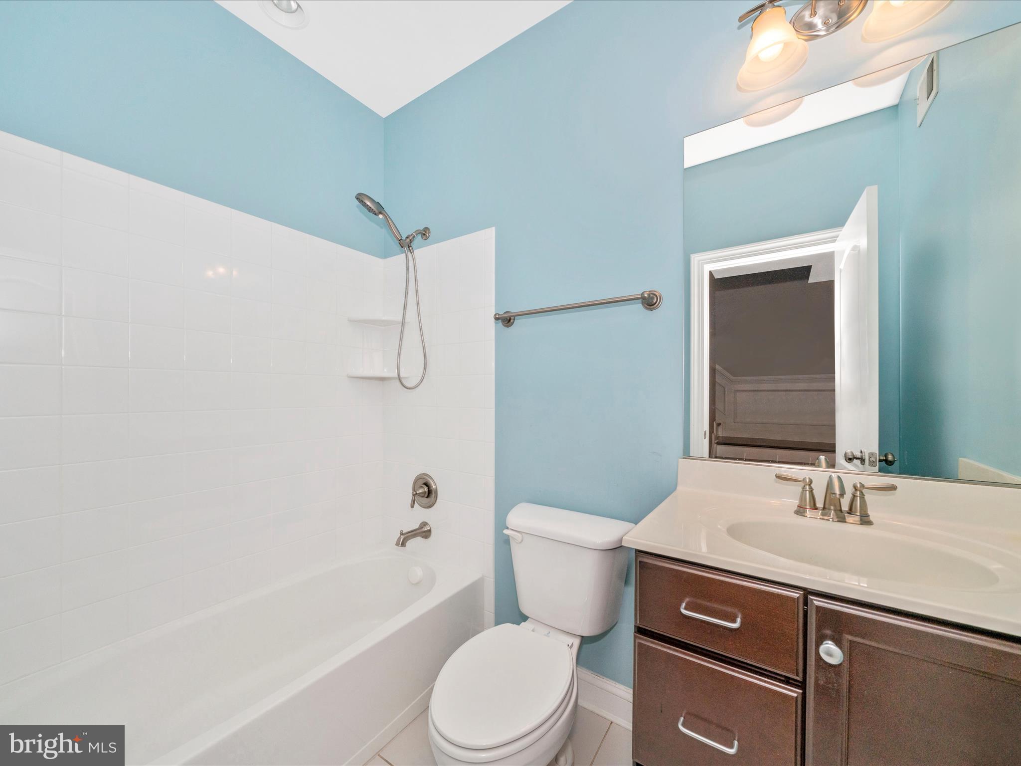 URBANA - Residential Lease