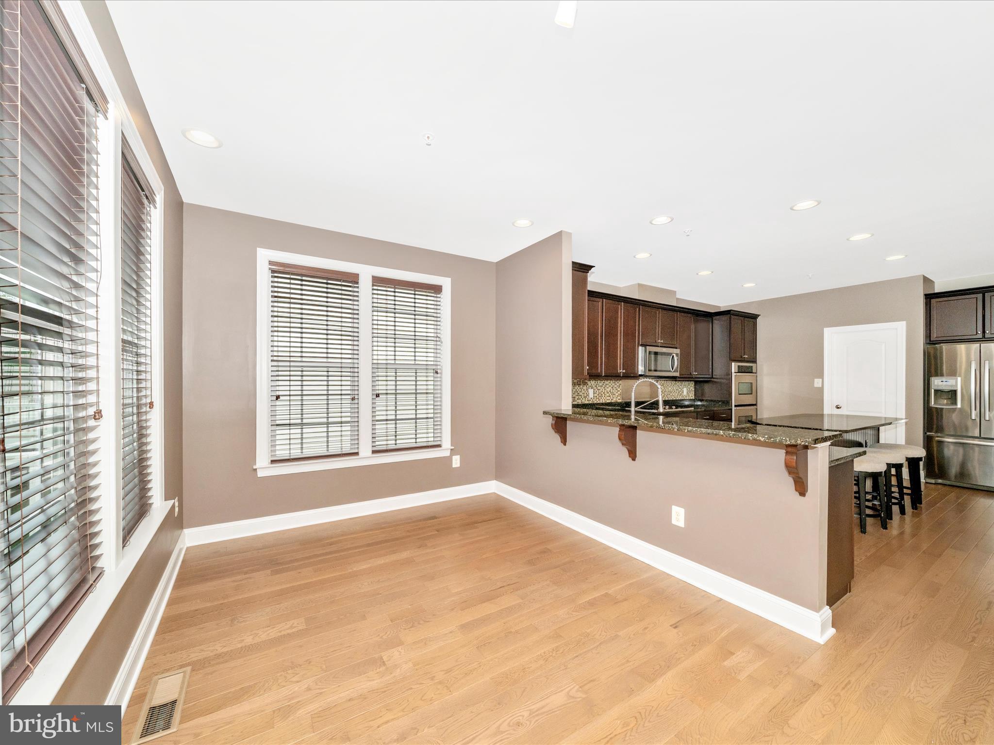 URBANA - Residential Lease