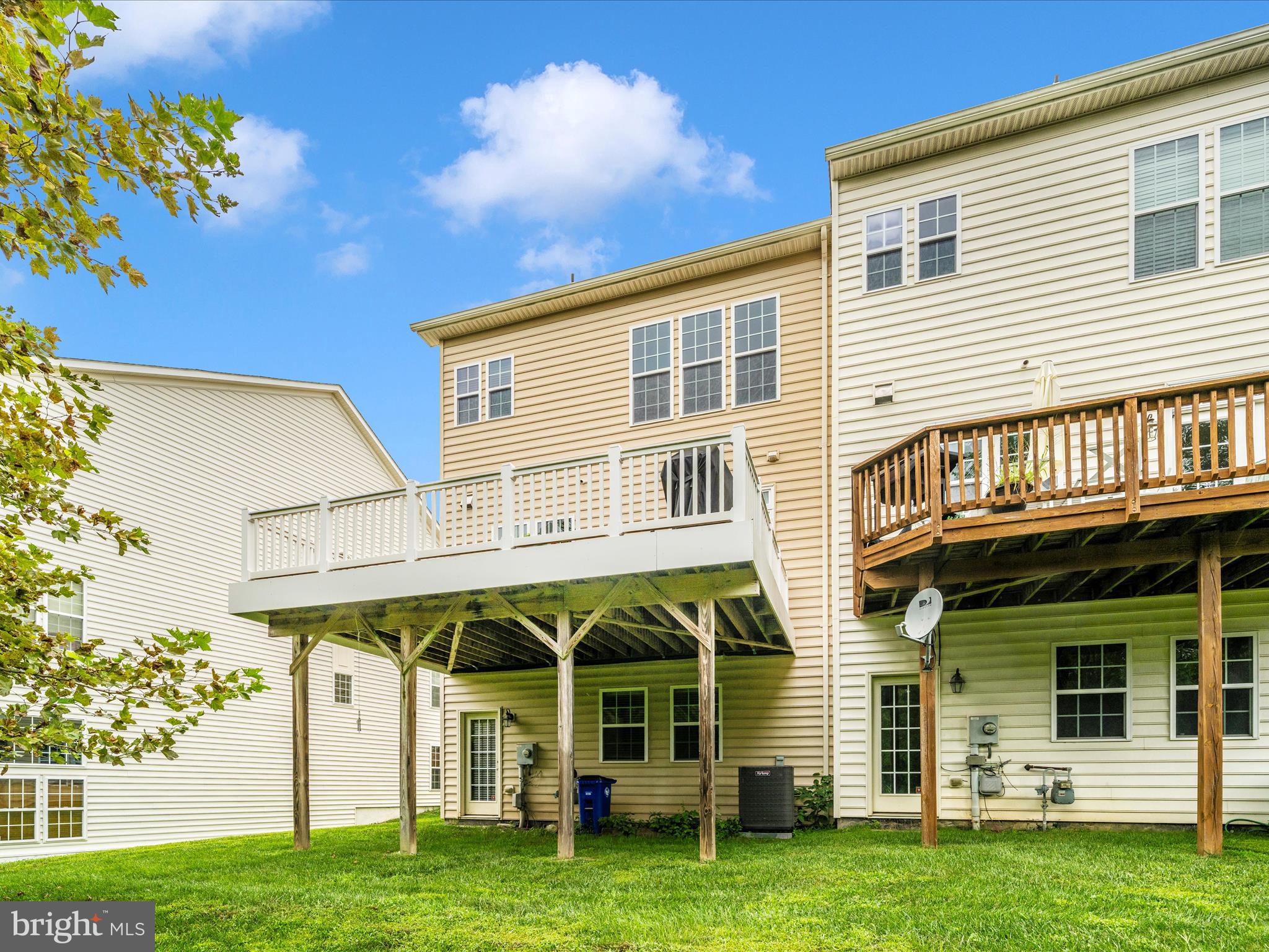 URBANA - Residential Lease