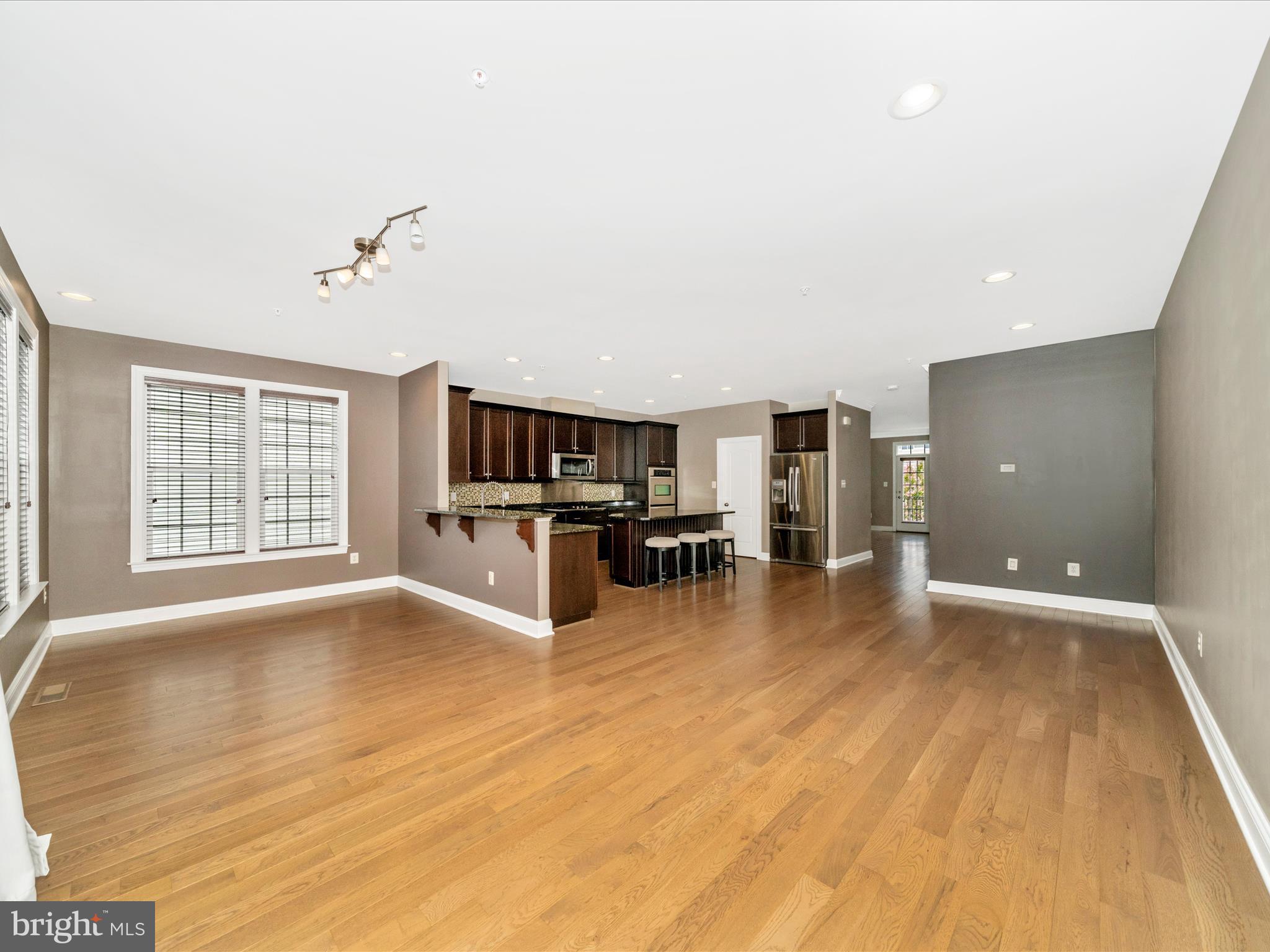 URBANA - Residential Lease