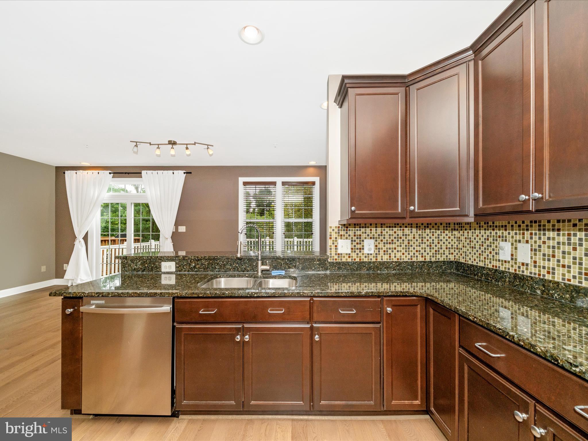 URBANA - Residential Lease