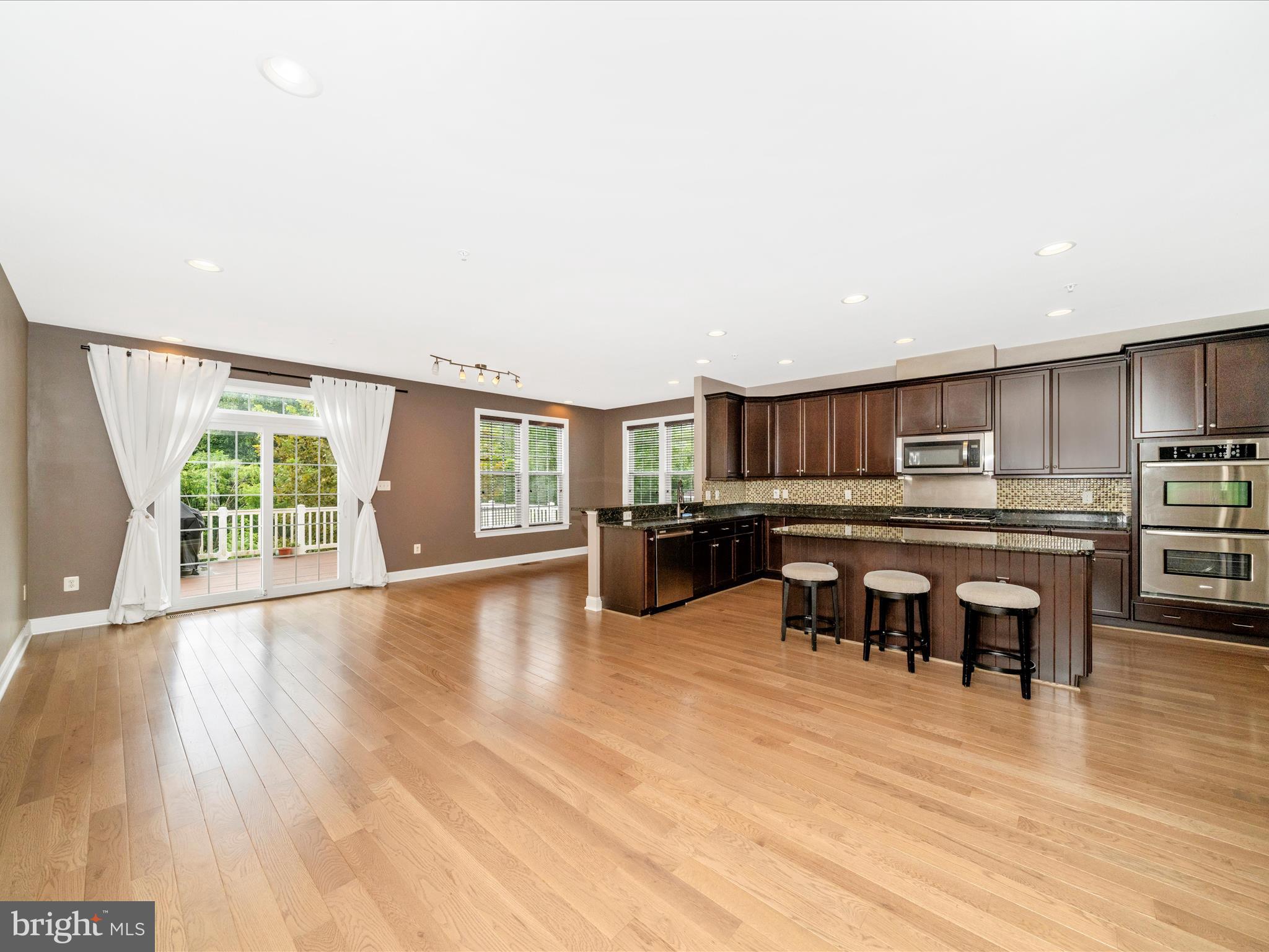 URBANA - Residential Lease