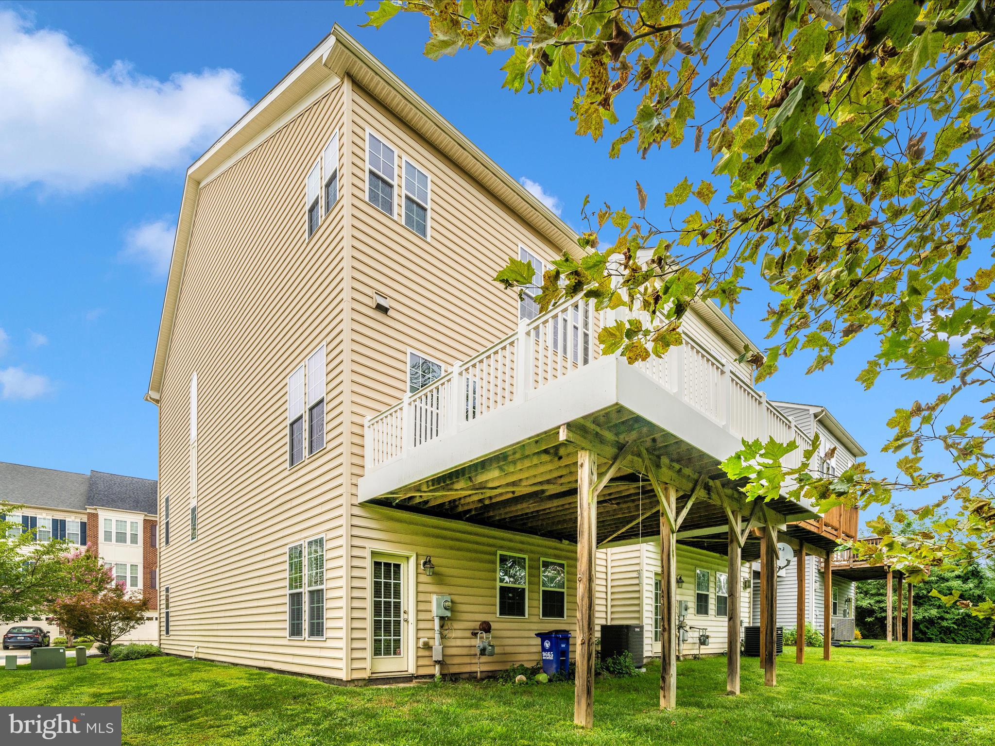 URBANA - Residential Lease