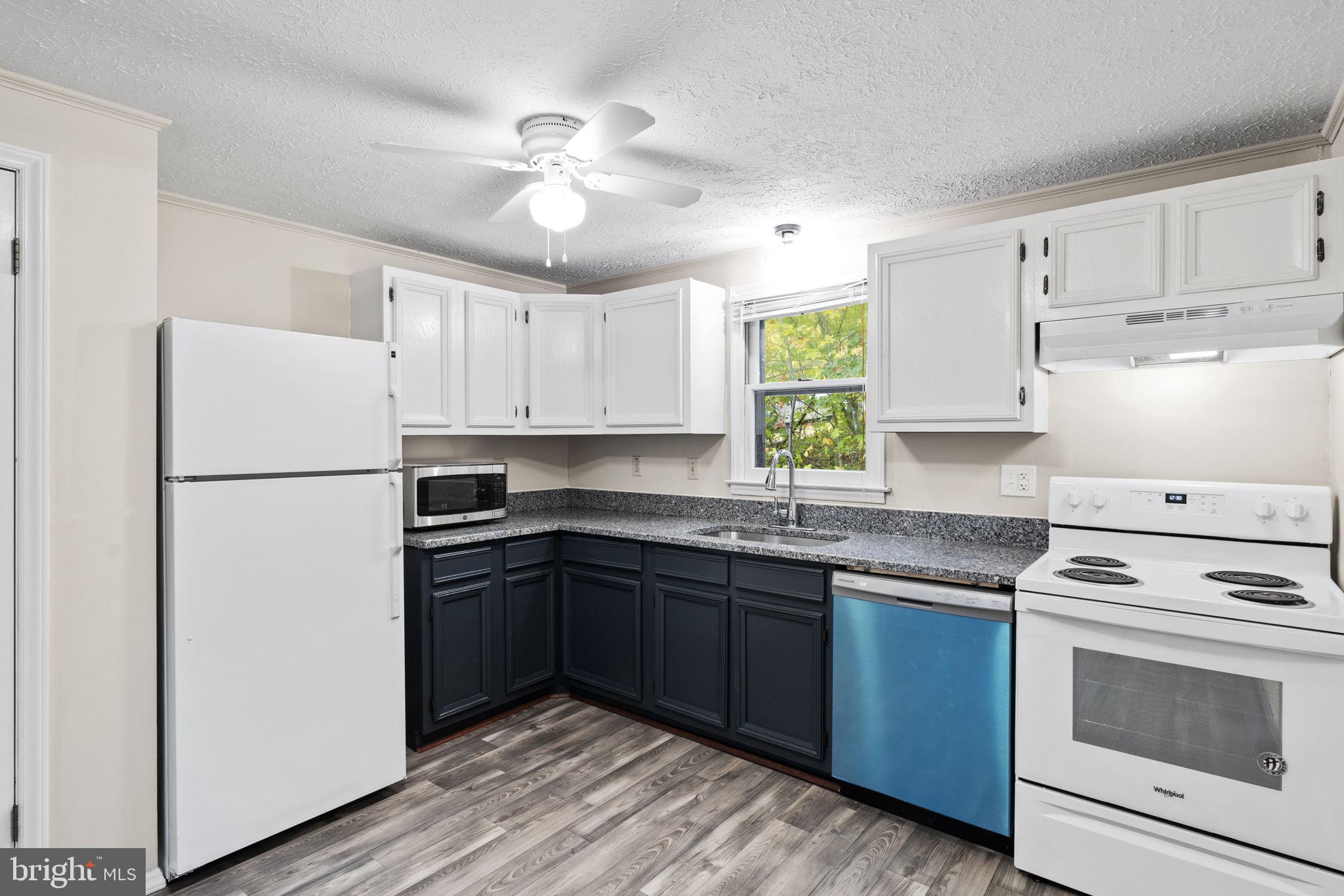 SHANNONDALE - Residential Lease