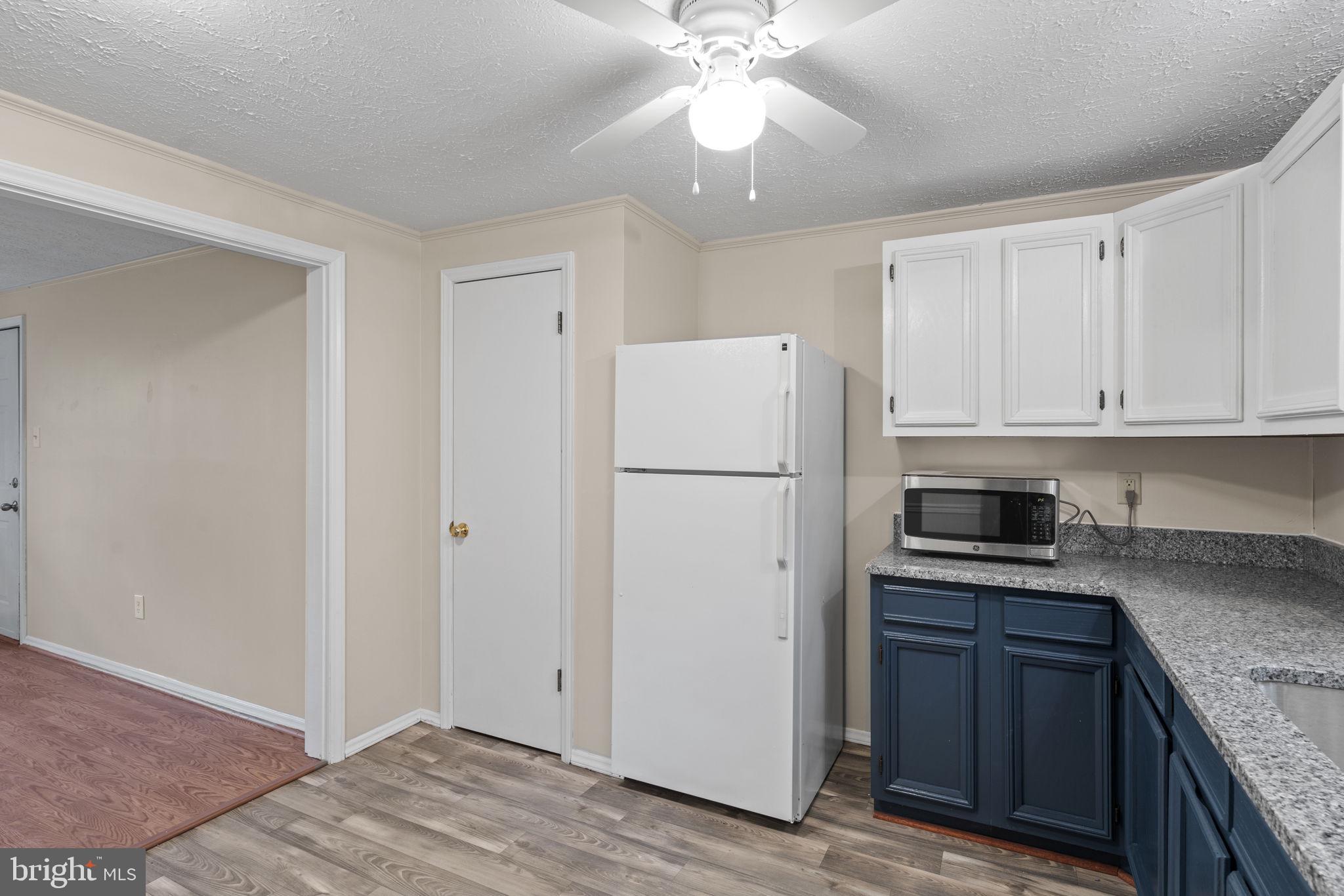 SHANNONDALE - Residential Lease