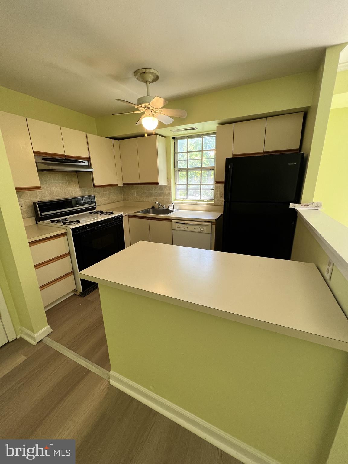 GARDENS AT OWINGS MILLS - Residential Lease