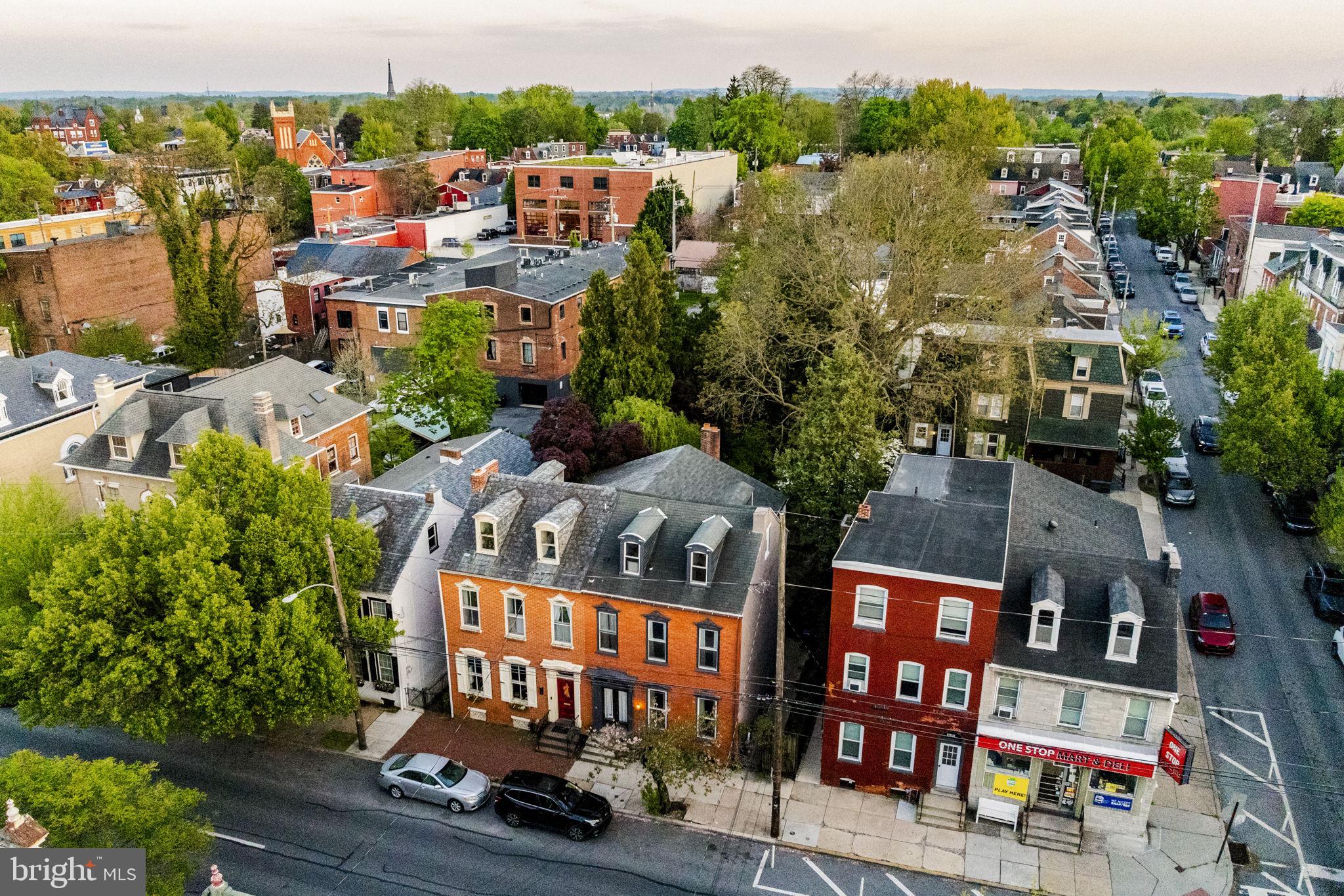 CHESTNUT HILL - Residential