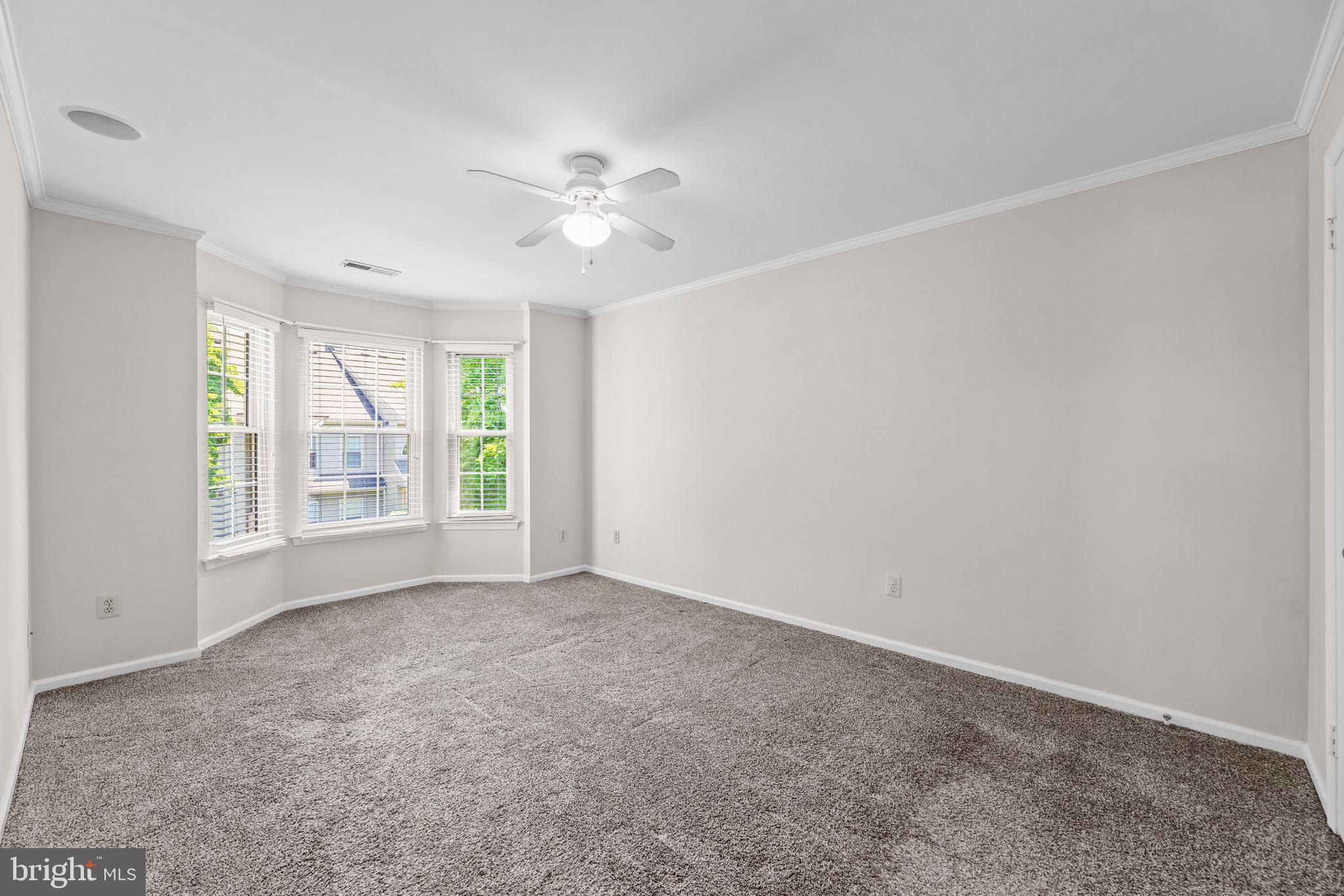MAKEFIELD GLEN - Residential