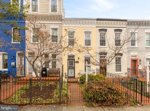 909 8TH STREET NE WASHINGTON DC 20002