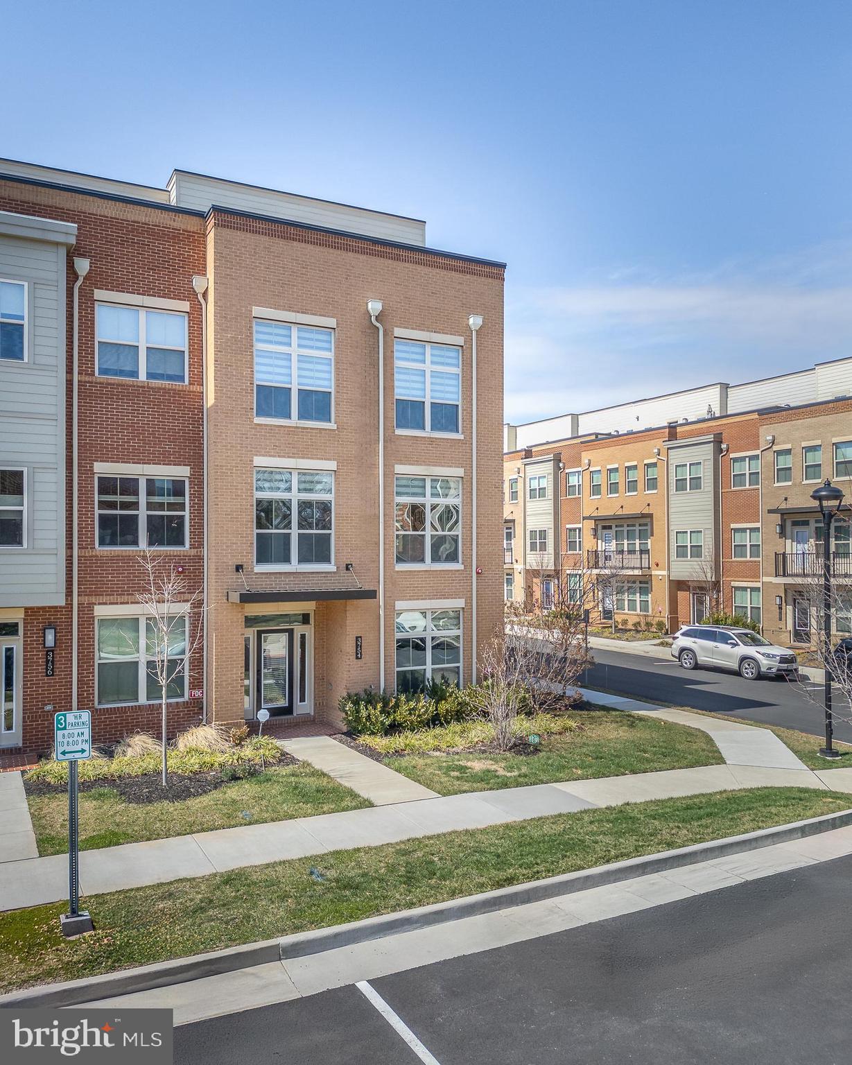 BOULEVARD VI TOWNS - Residential