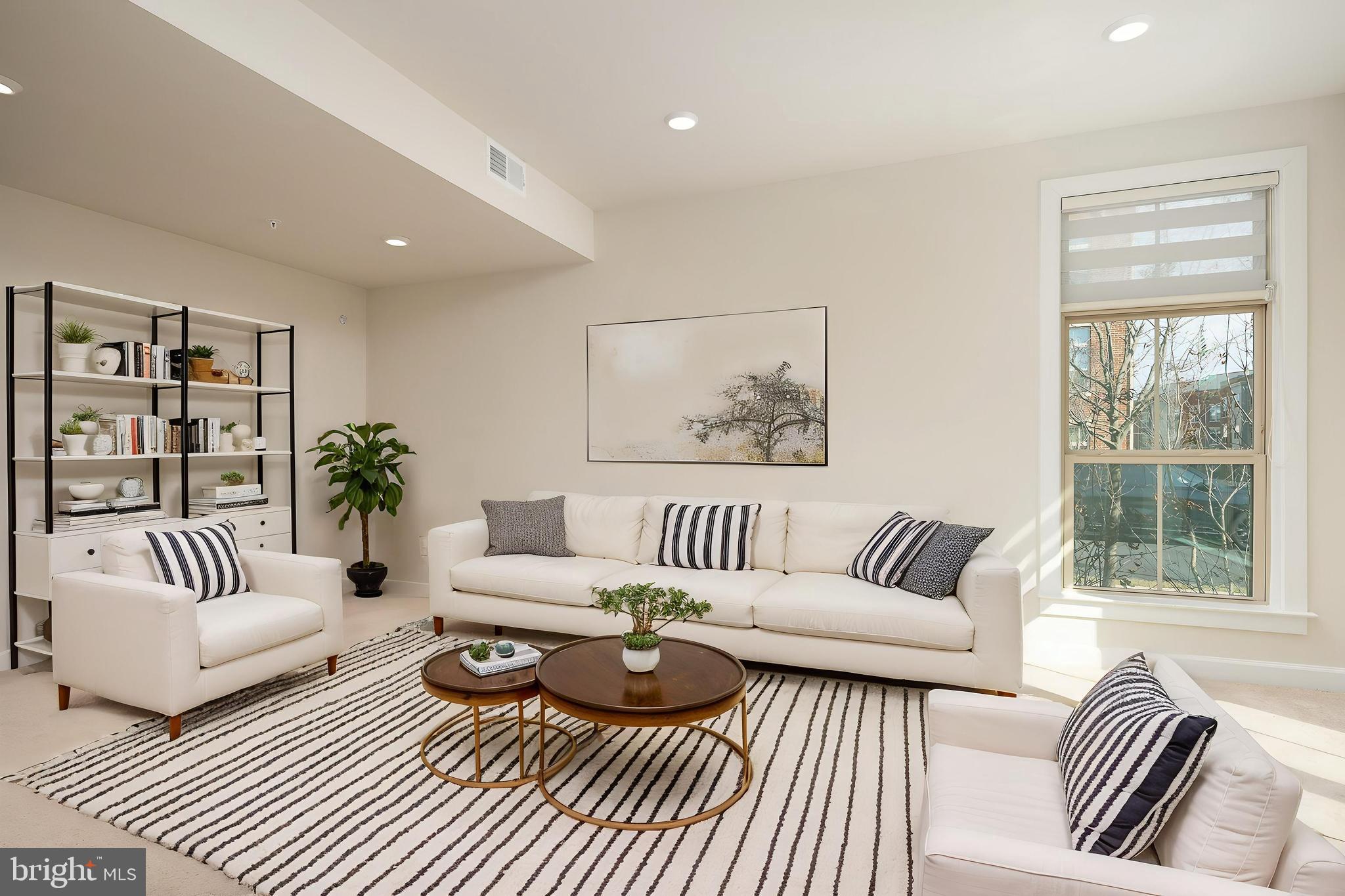 BOULEVARD VI TOWNS - Residential