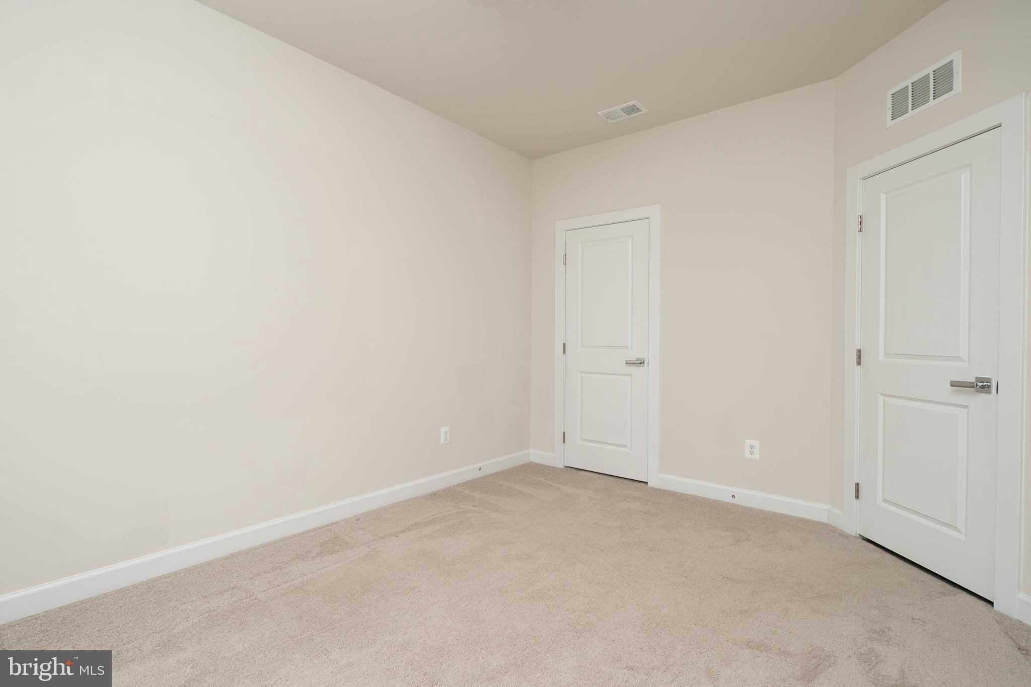 BOULEVARD VI TOWNS - Residential