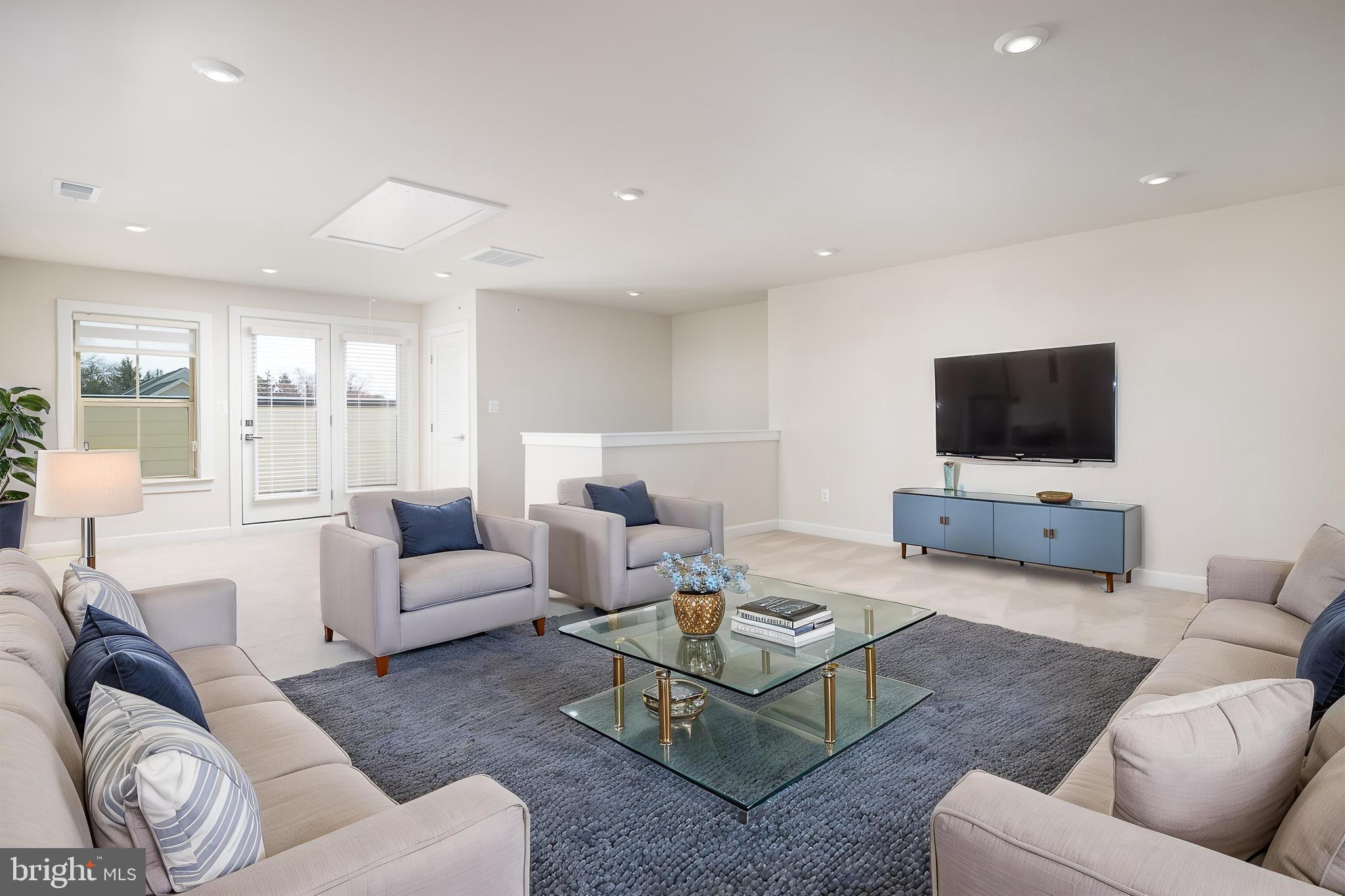 BOULEVARD VI TOWNS - Residential