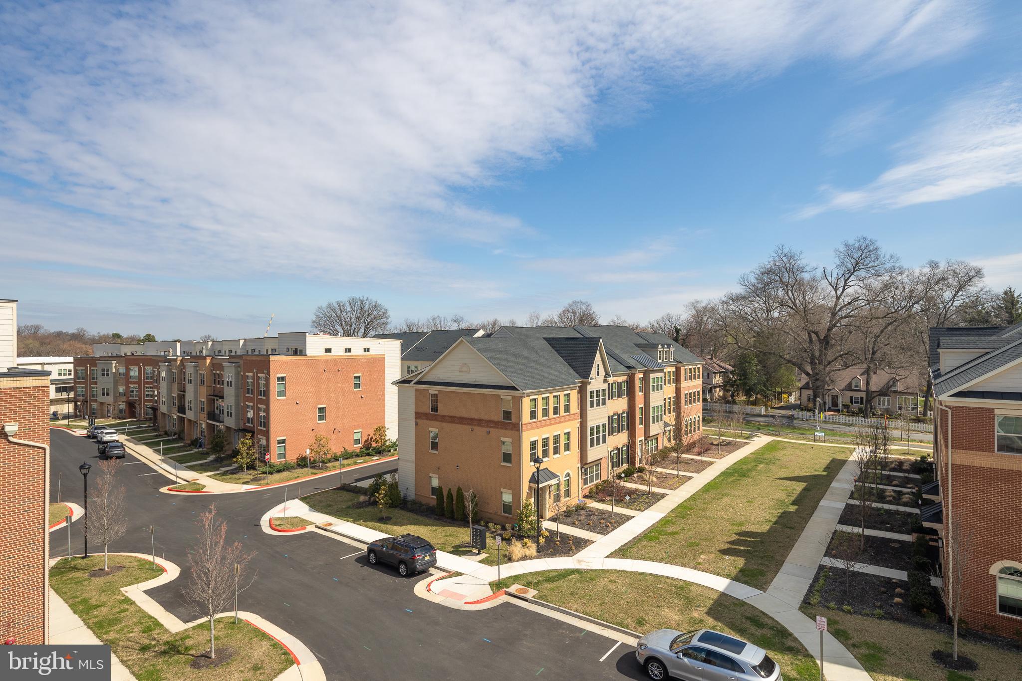 BOULEVARD VI TOWNS - Residential