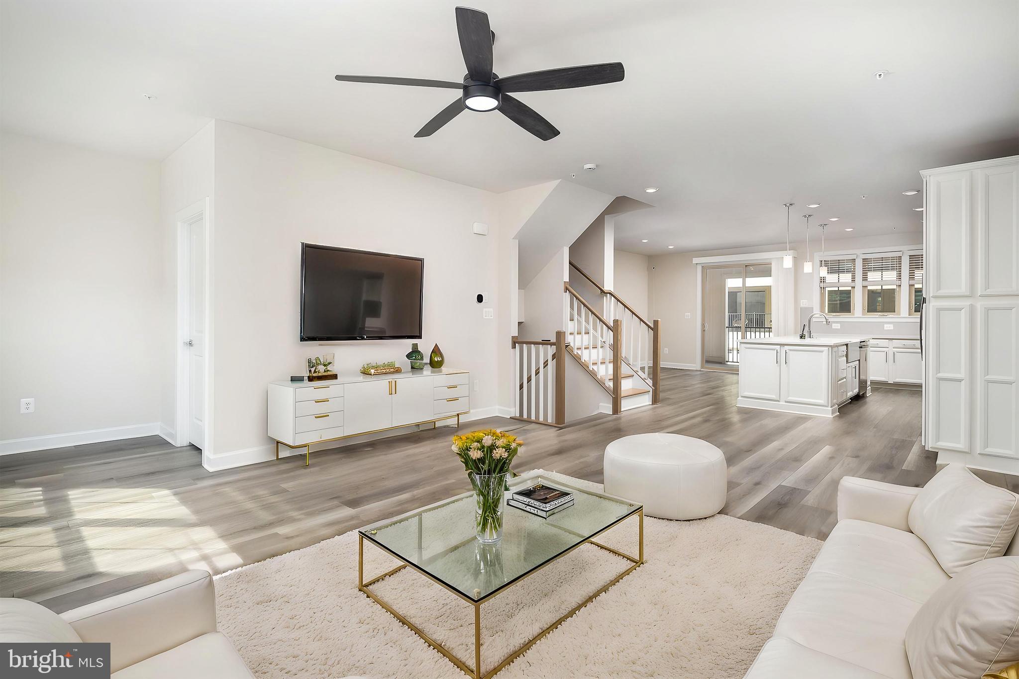 BOULEVARD VI TOWNS - Residential