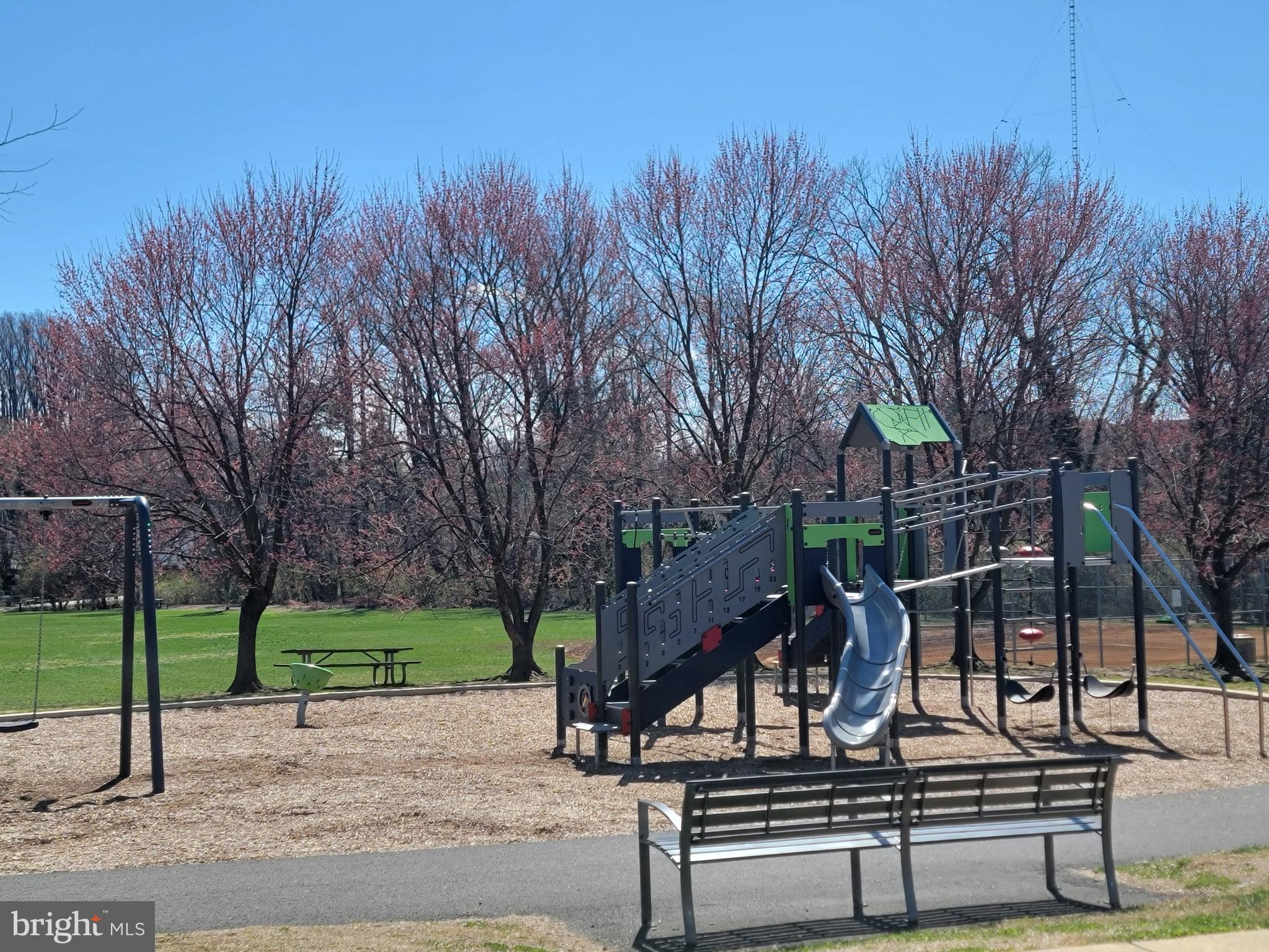 BOULEVARD VI TOWNS - Residential