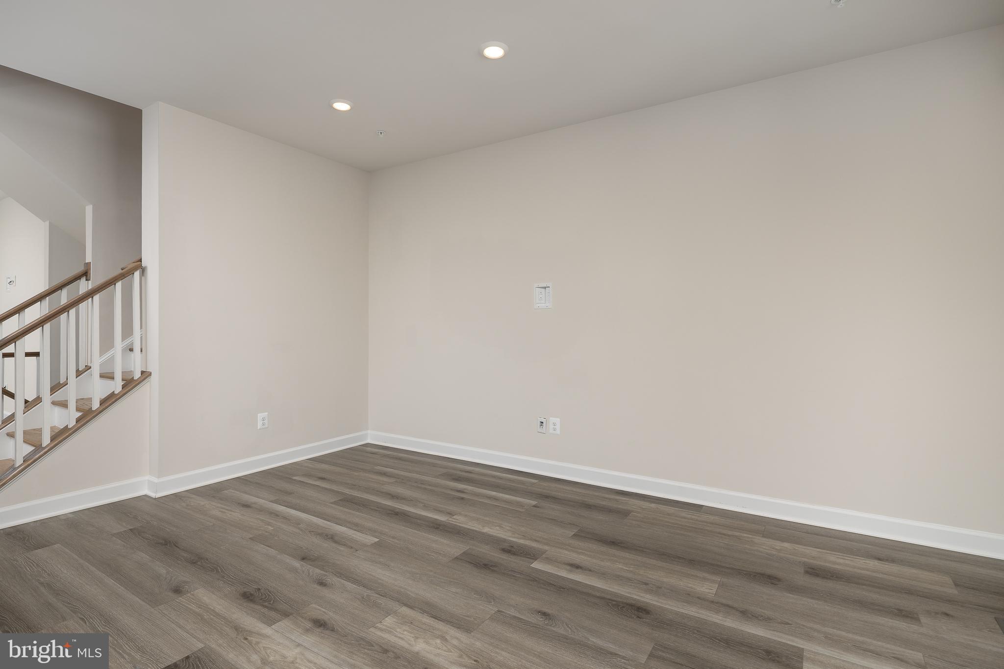 BOULEVARD VI TOWNS - Residential