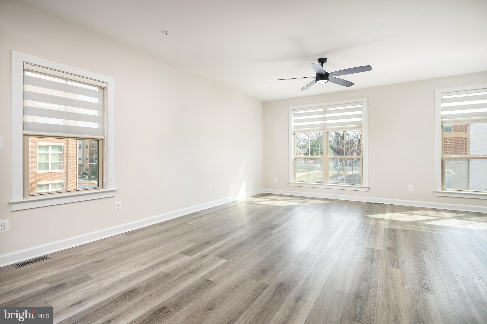 BOULEVARD VI TOWNS - Residential