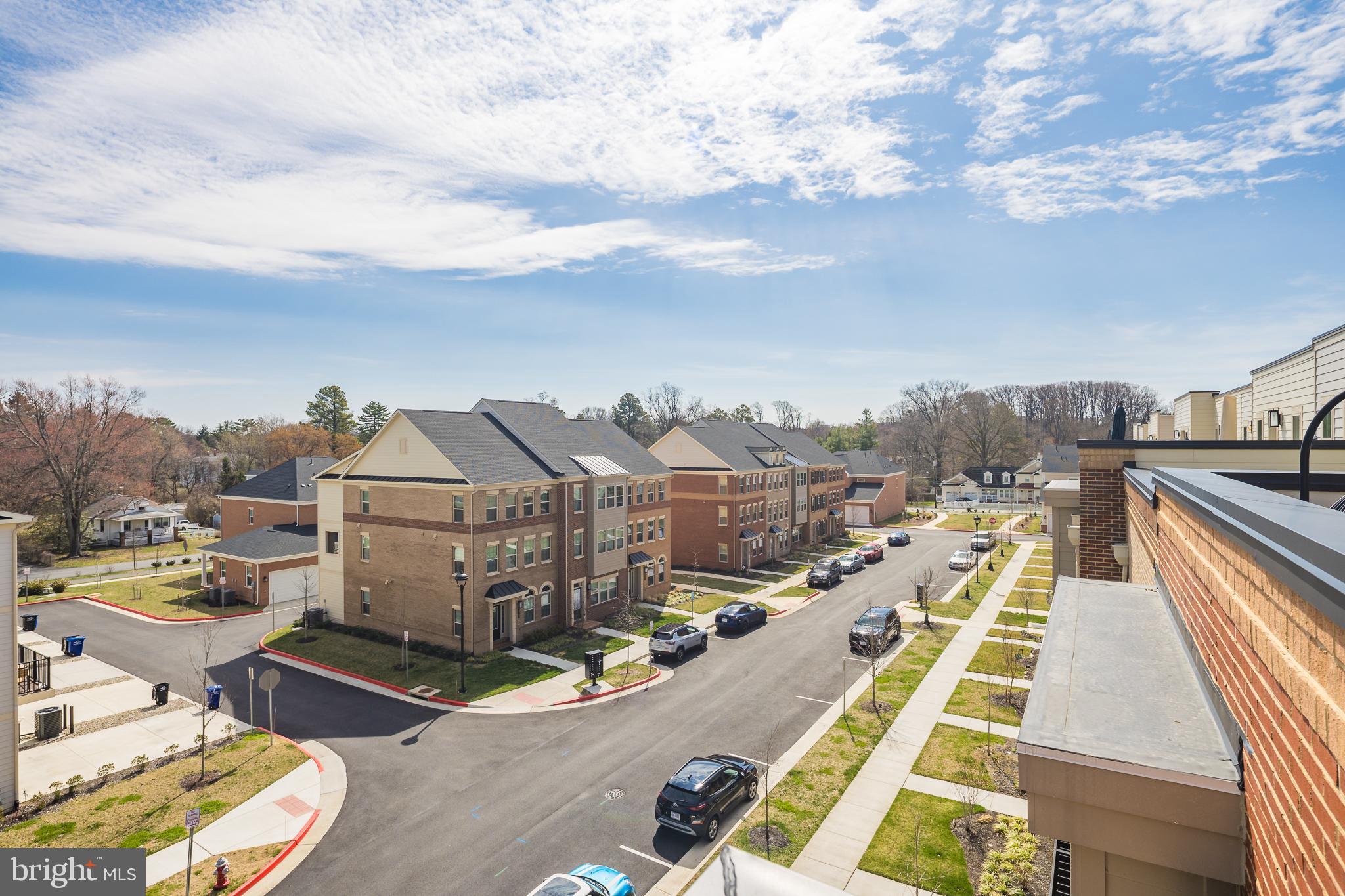 BOULEVARD VI TOWNS - Residential