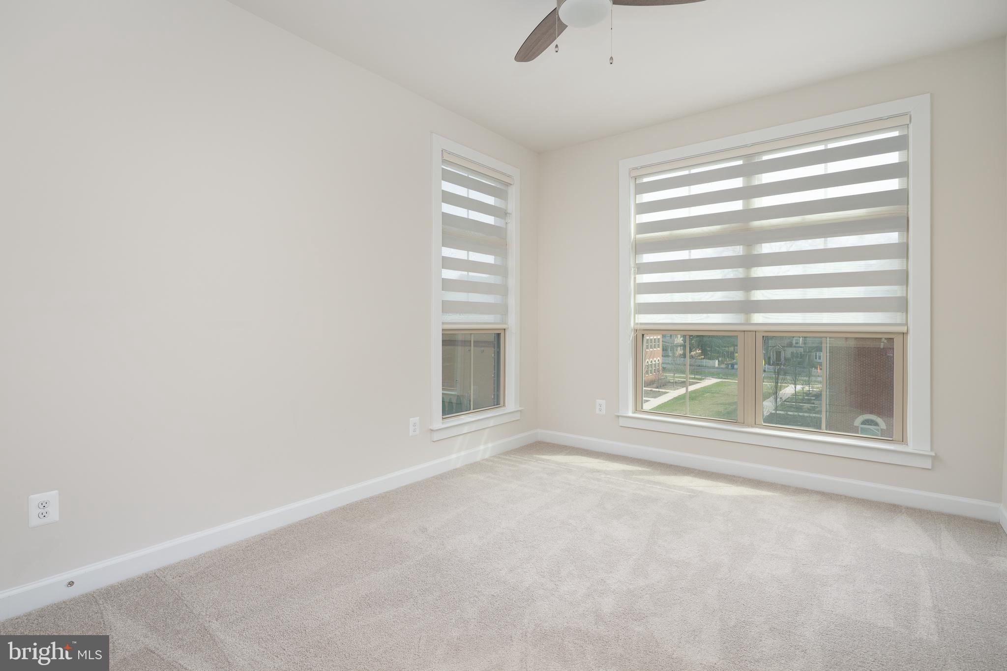 BOULEVARD VI TOWNS - Residential