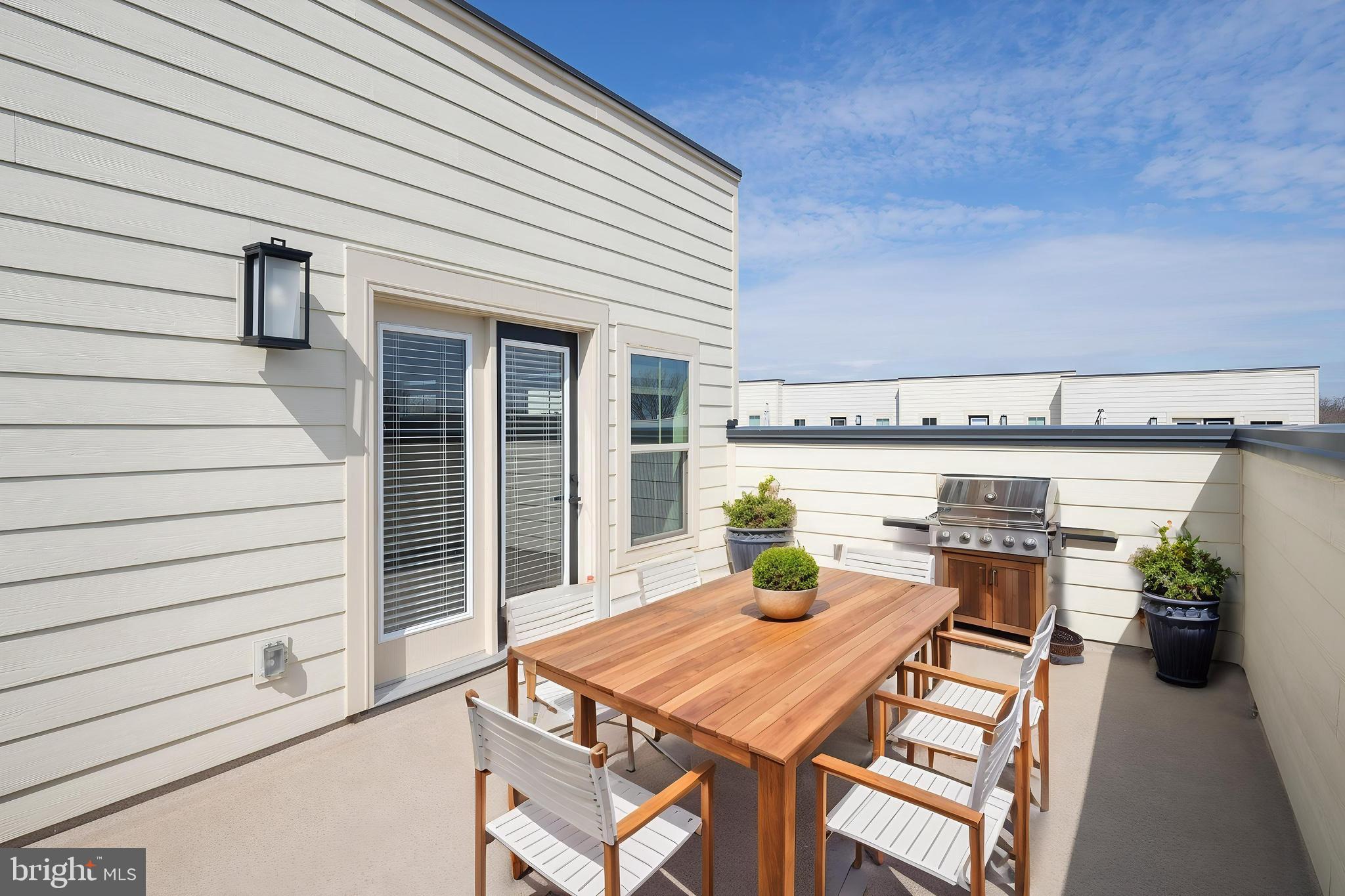 BOULEVARD VI TOWNS - Residential