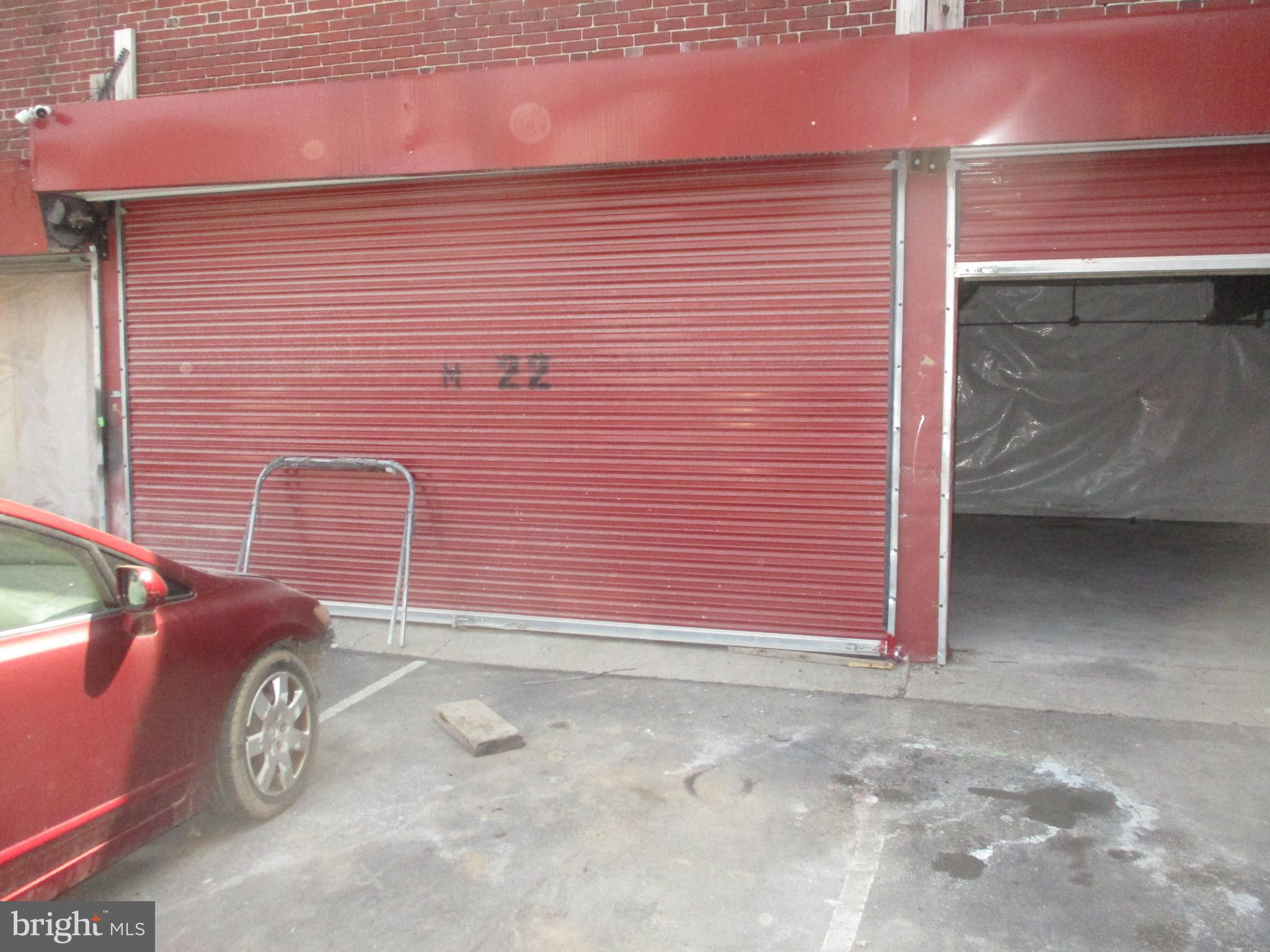829 MULBERRY STREET