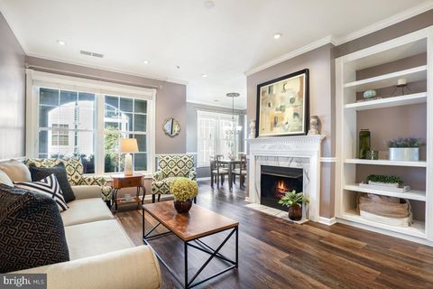 46622 DRYSDALE TERRACE 100 POTOMAC FALLS VA 20165