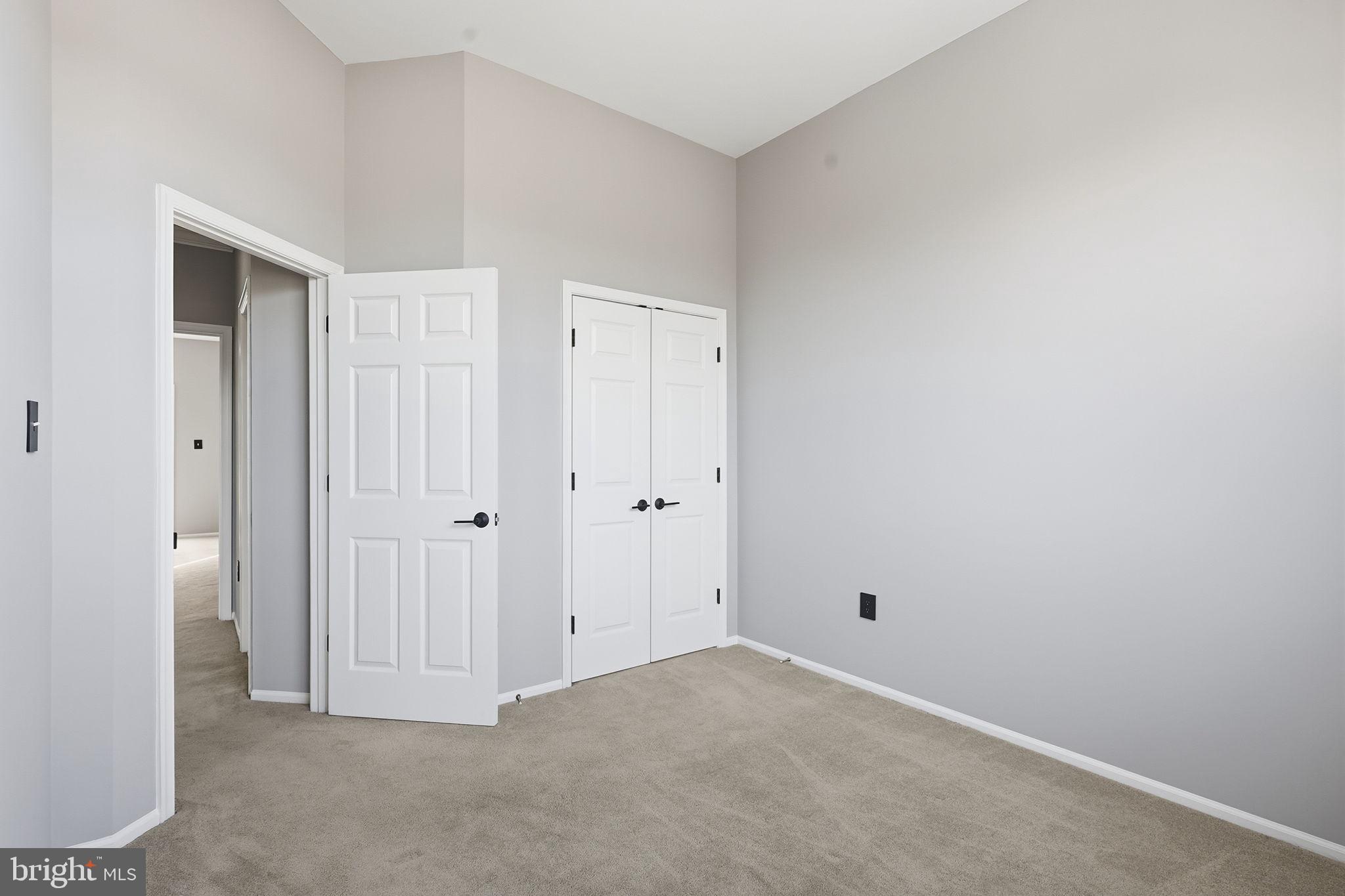 THE TOWNES CONDOMINIUM - Residential