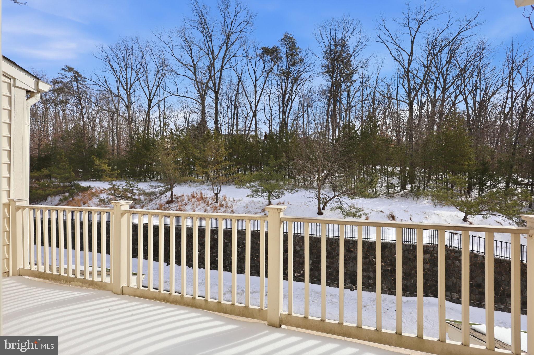 THE TOWNES CONDOMINIUM - Residential