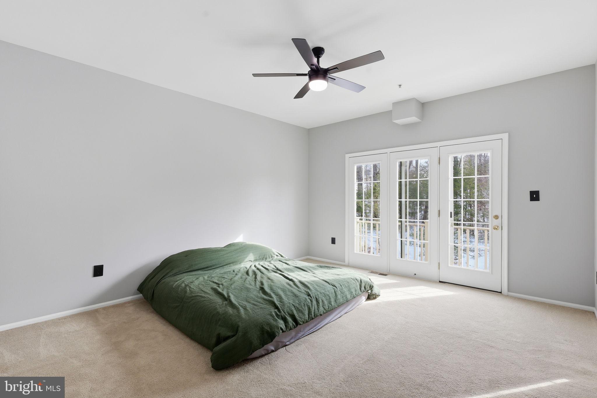 THE TOWNES CONDOMINIUM - Residential