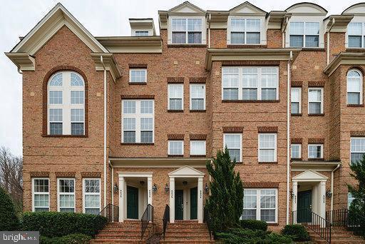 THE TOWNES CONDOMINIUM - Residential