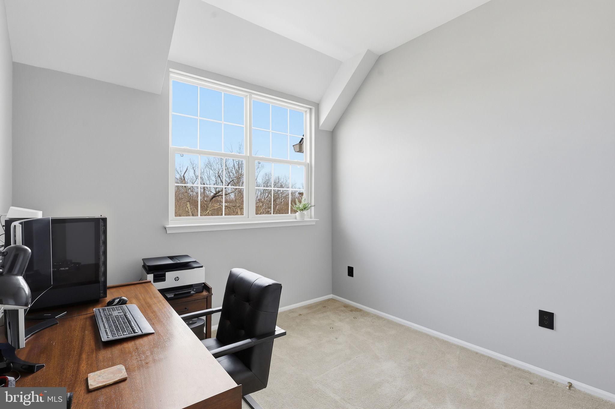 THE TOWNES CONDOMINIUM - Residential