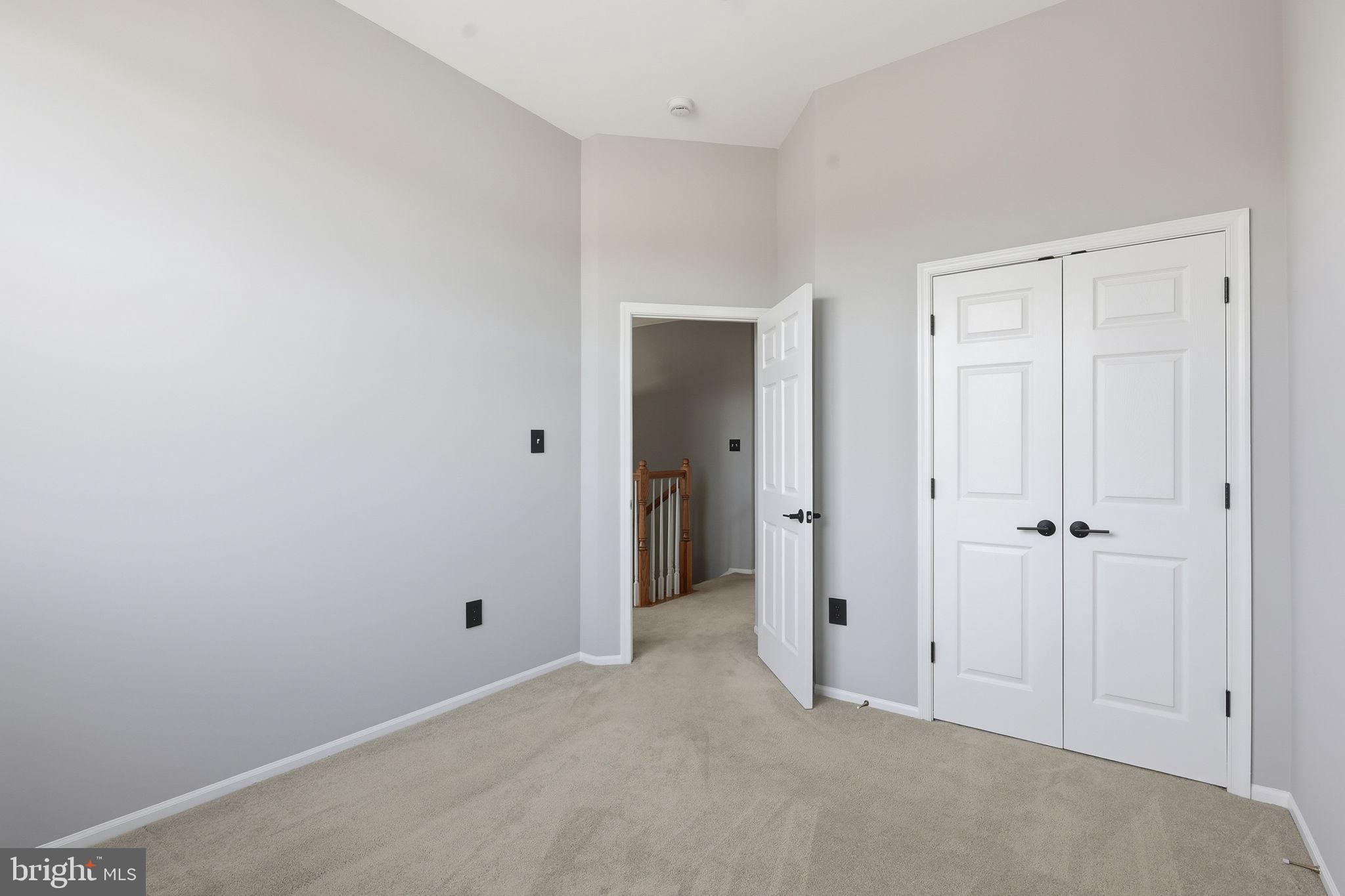 THE TOWNES CONDOMINIUM - Residential