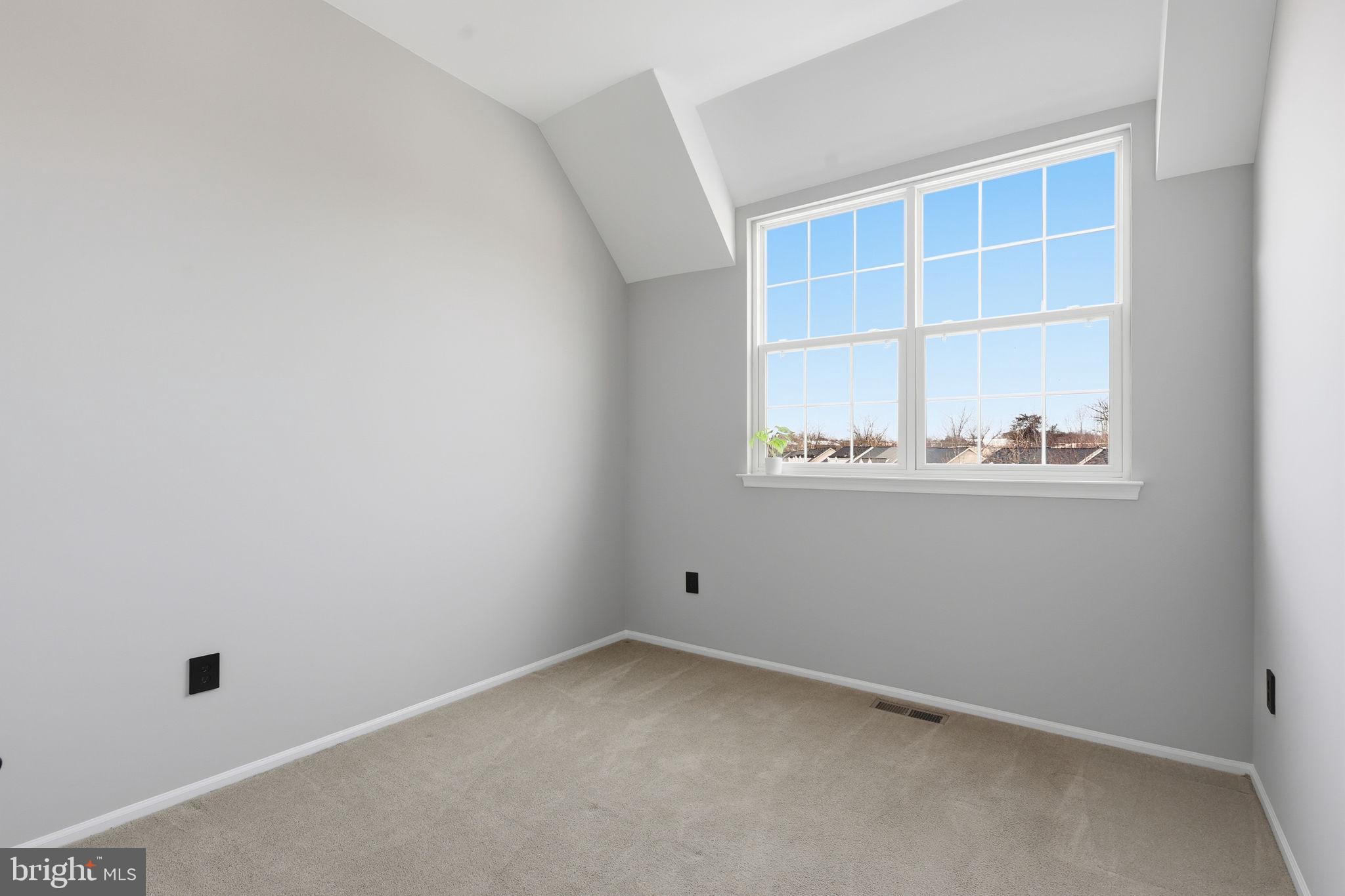 THE TOWNES CONDOMINIUM - Residential