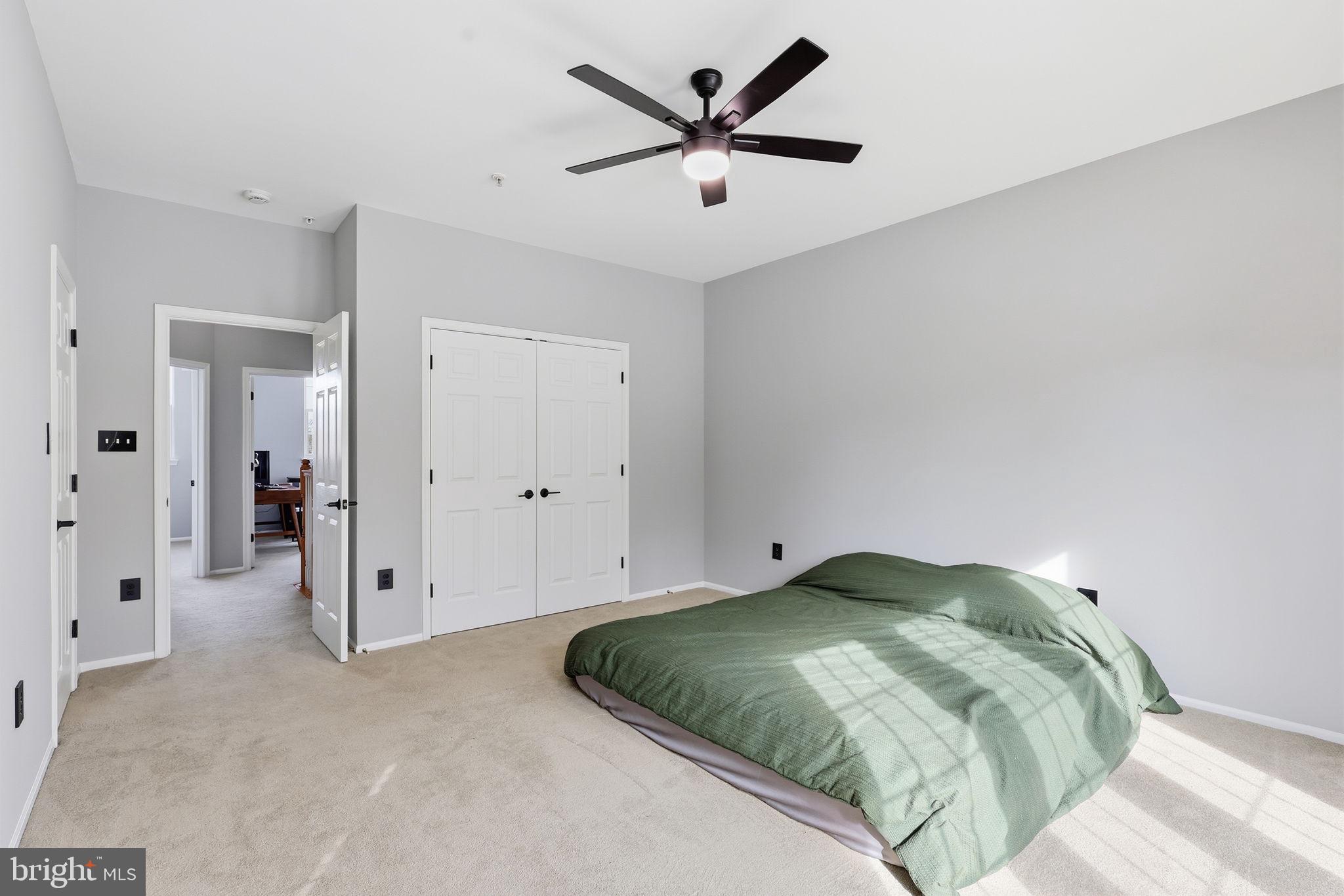 THE TOWNES CONDOMINIUM - Residential